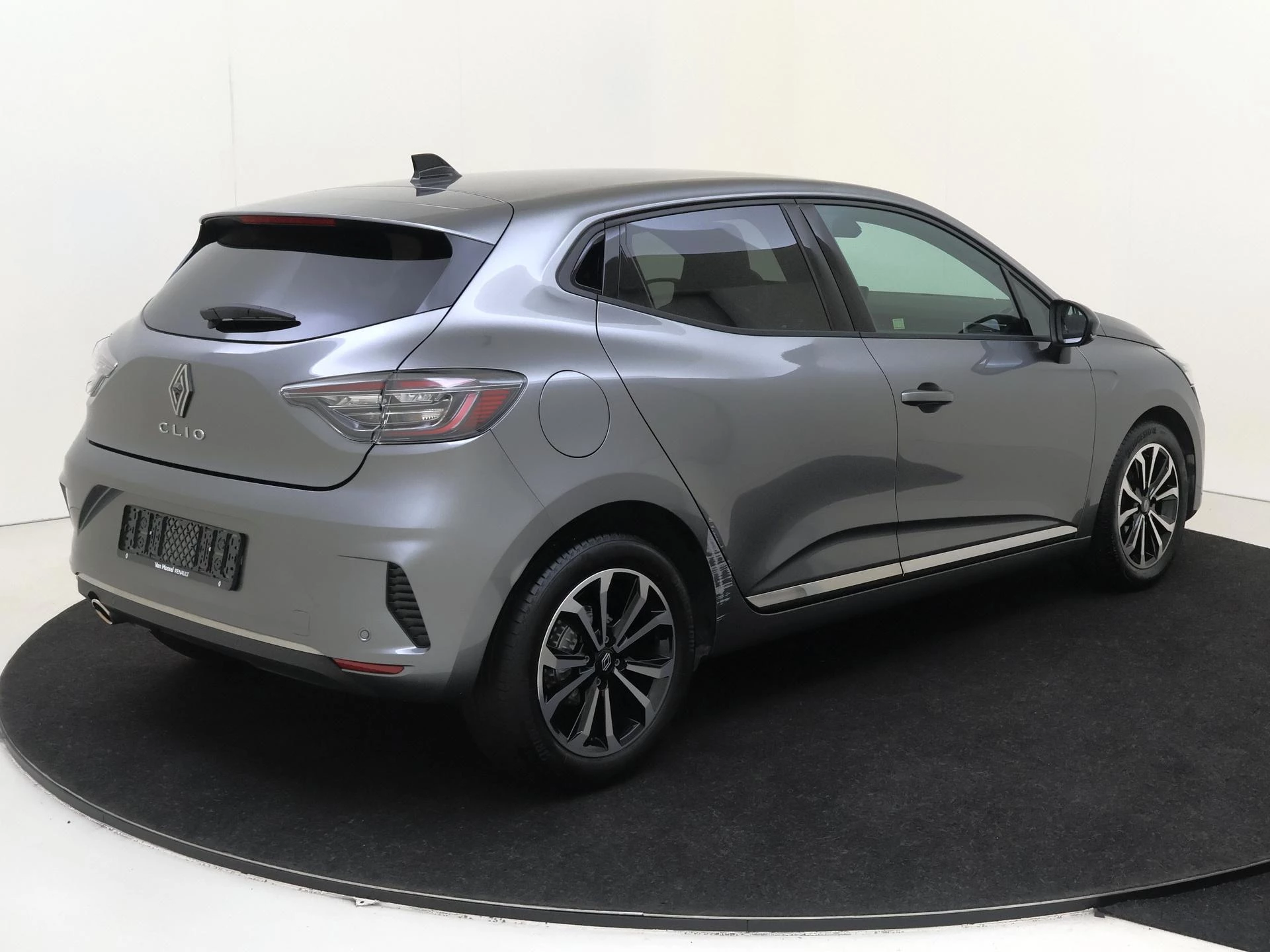 Renault Clio met kenteken JHT-35-B – autofoto 5