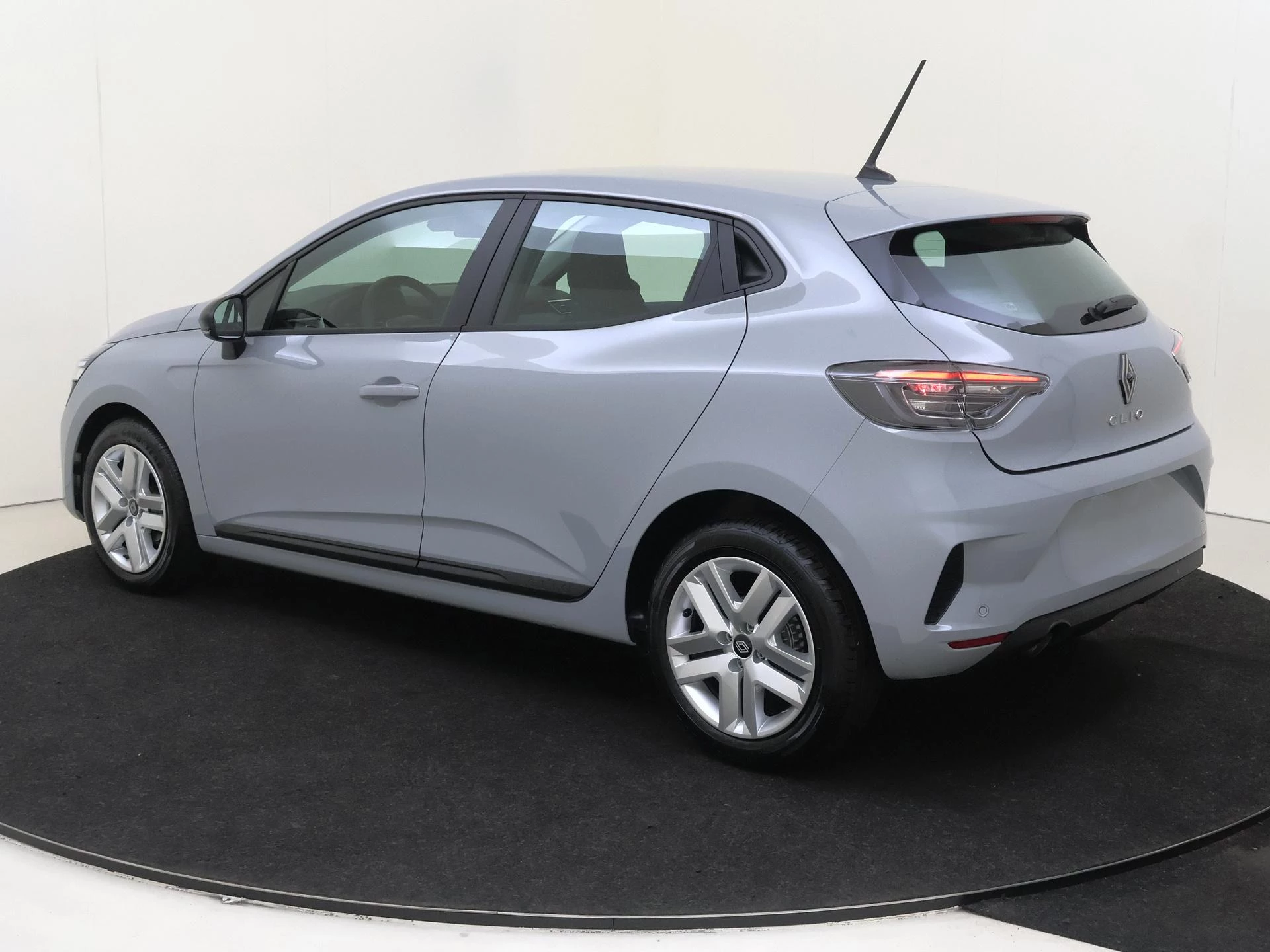 Renault Clio met kenteken JTB-03-H – autofoto 4
