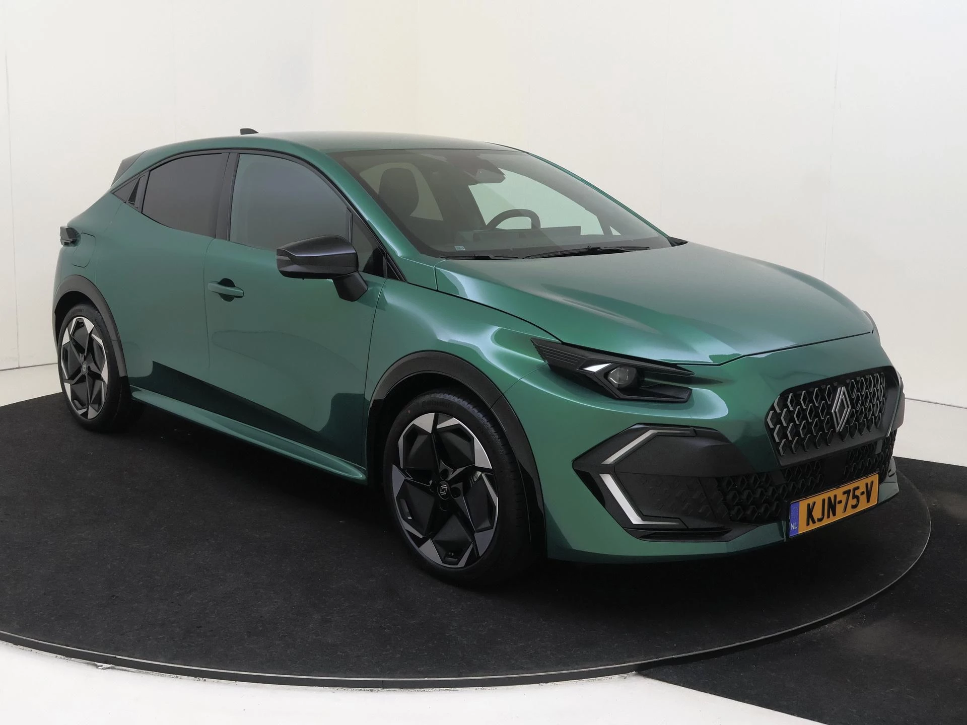Renault Clio met kenteken KJN-75-V – autofoto 3