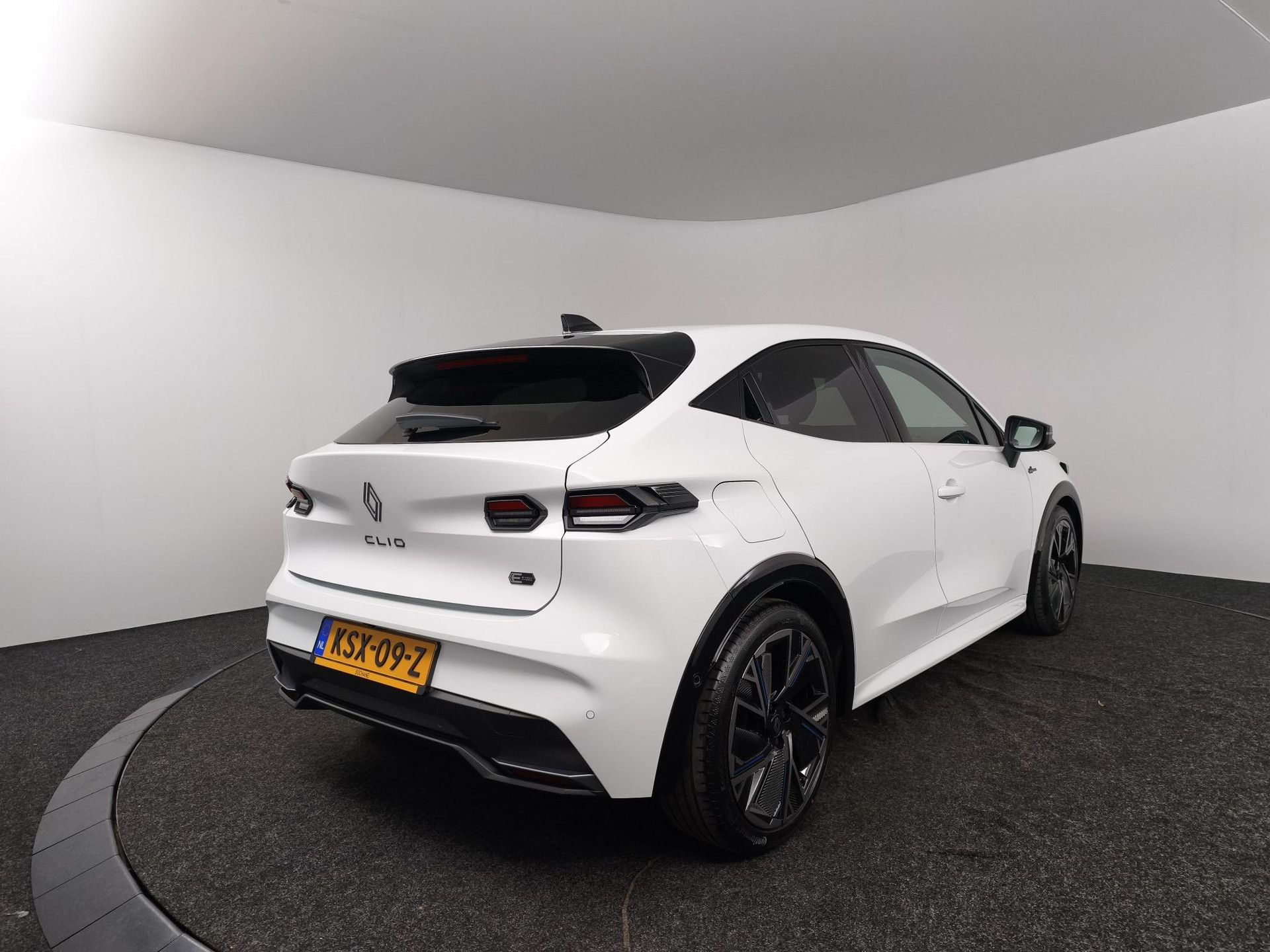 Renault Clio met kenteken KSX-09-Z – autofoto 2