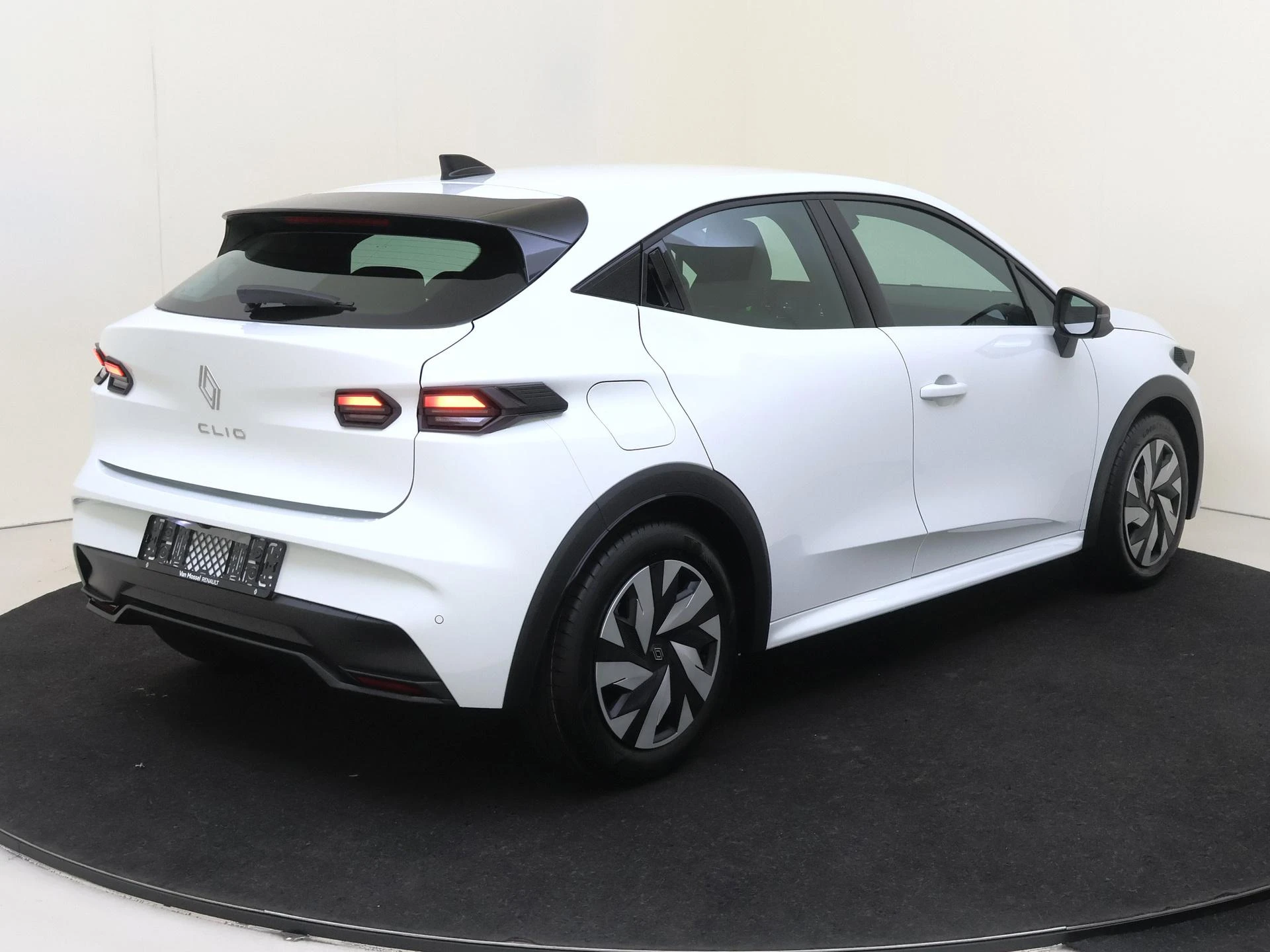 Renault Clio met kenteken KTF-10-Z – autofoto 5