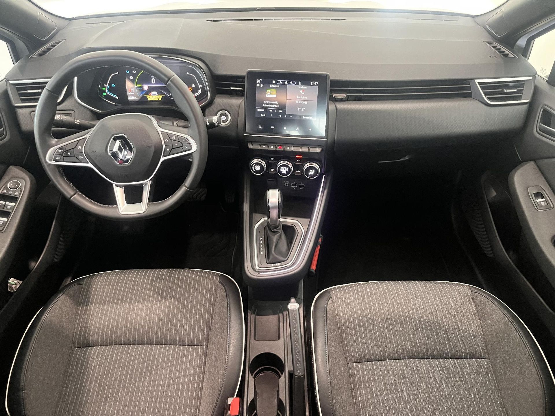 Renault Clio met kenteken L-180-JP – autofoto 3