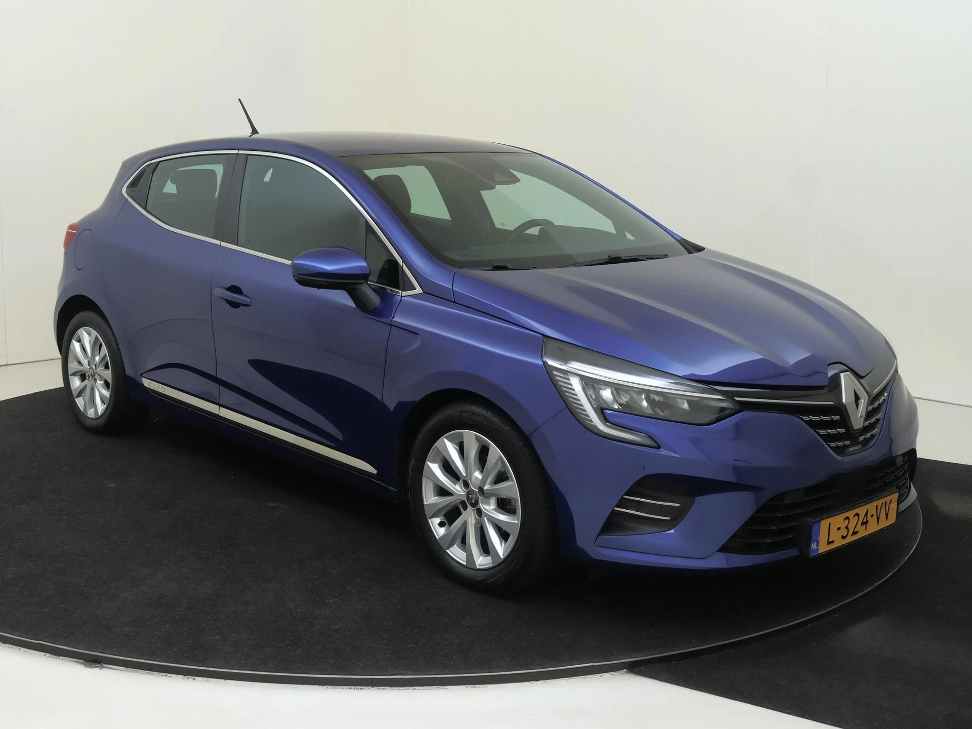 Renault Clio met kenteken L-324-VV – autofoto 4