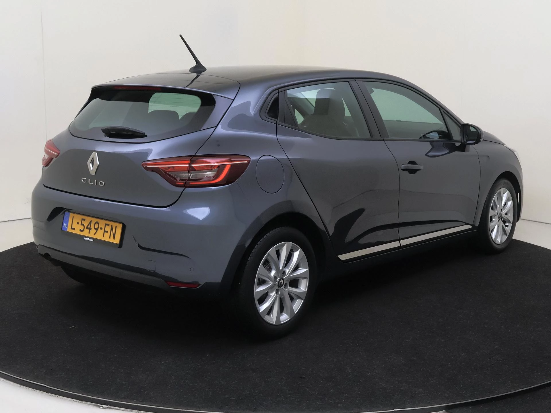 Renault Clio met kenteken L-549-FN – autofoto 5