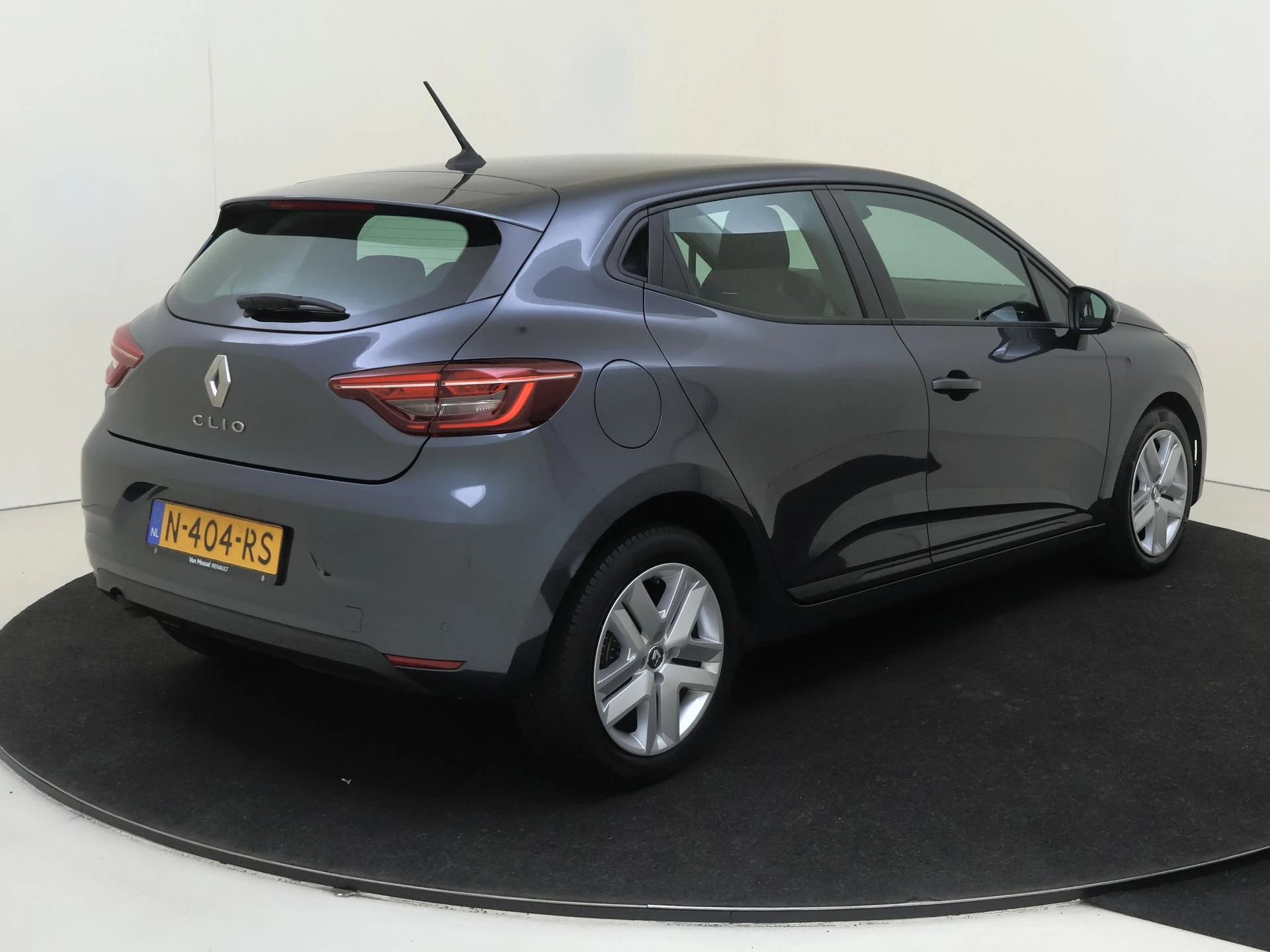 Renault Clio met kenteken N-404-RS – autofoto 5