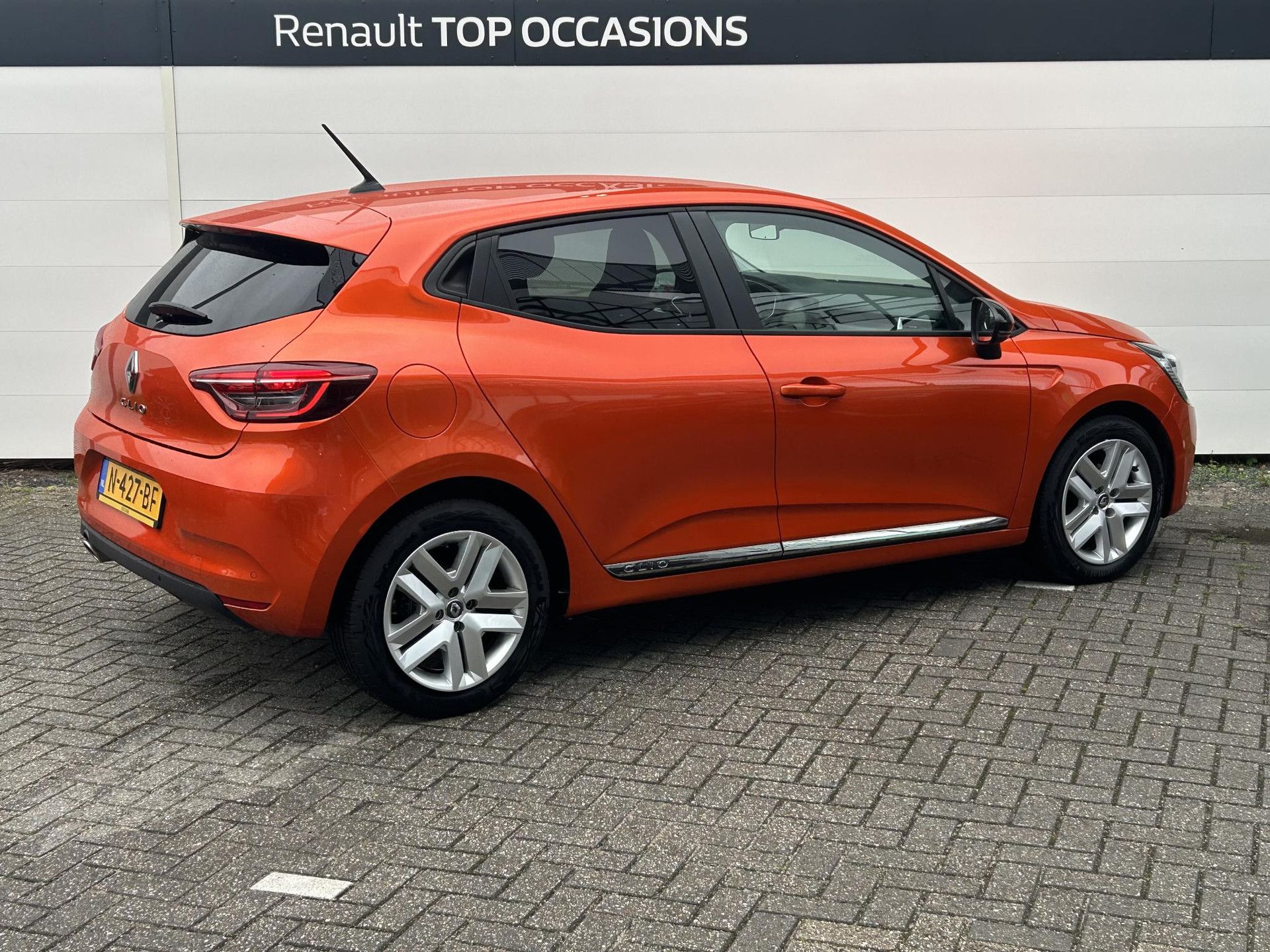 Renault Clio met kenteken N-427-BF – autofoto 2