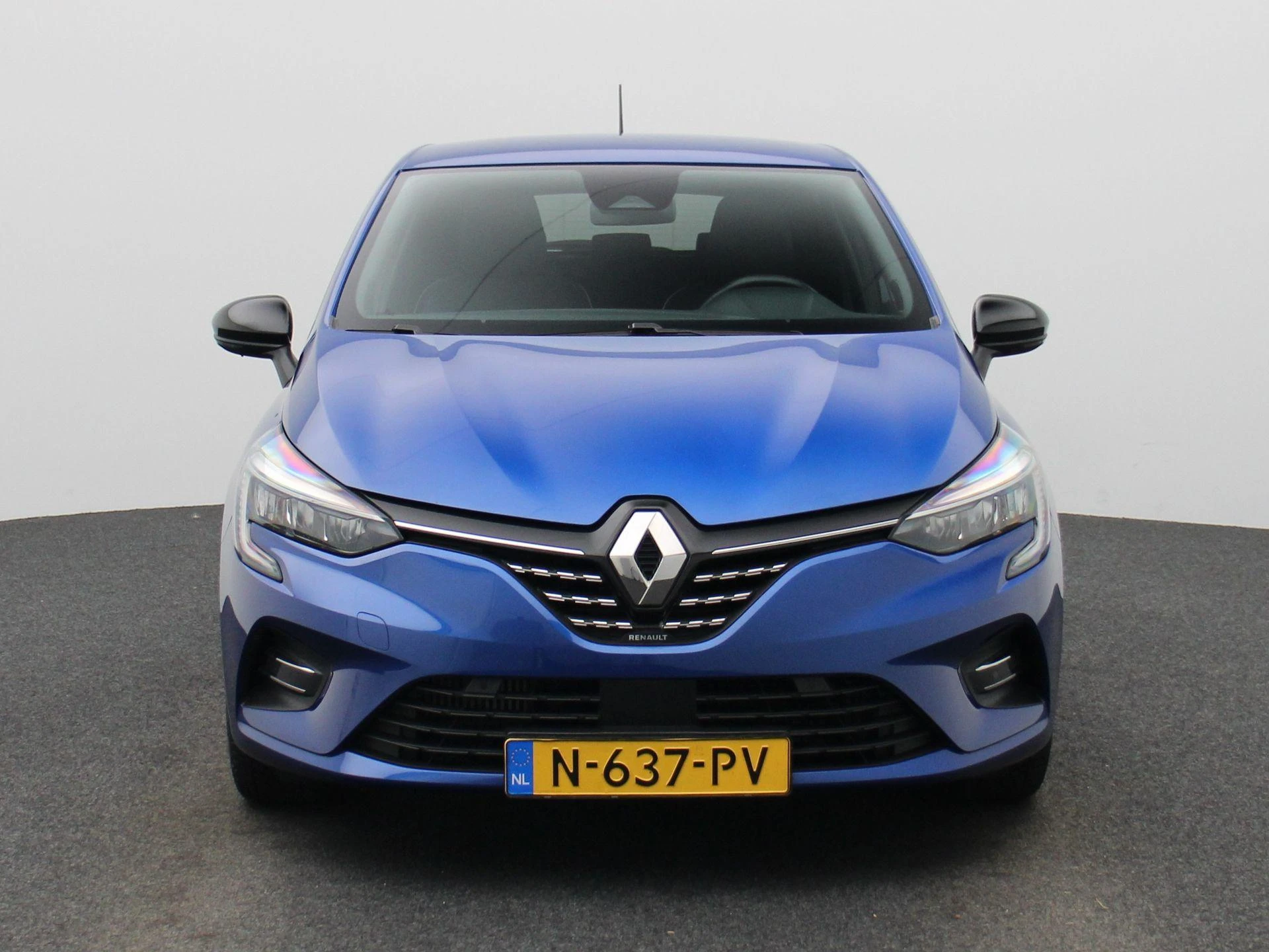 Renault Clio met kenteken N-637-PV – autofoto 4