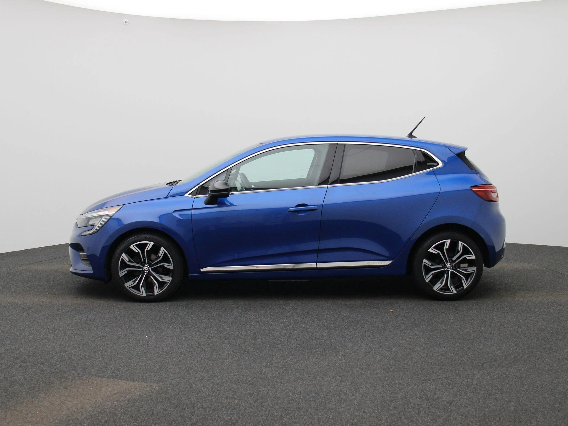 Renault Clio met kenteken N-637-PV – autofoto 5