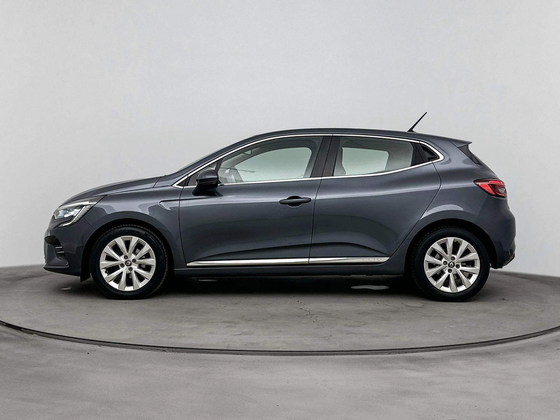Renault Clio met kenteken P-159-FS – autofoto 4
