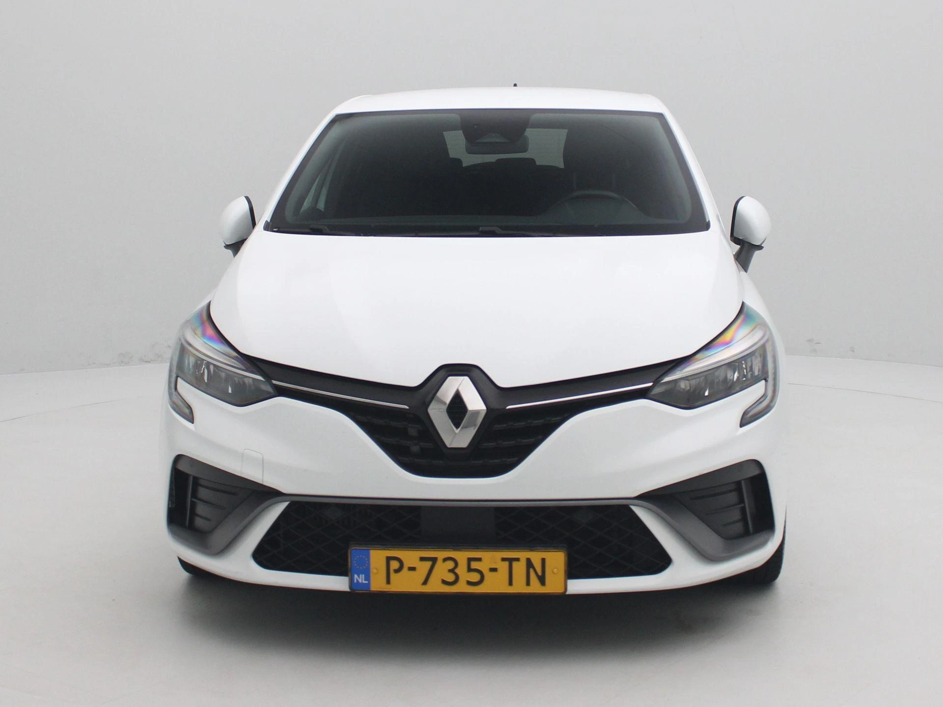 Renault Clio met kenteken P-735-TN – autofoto 4
