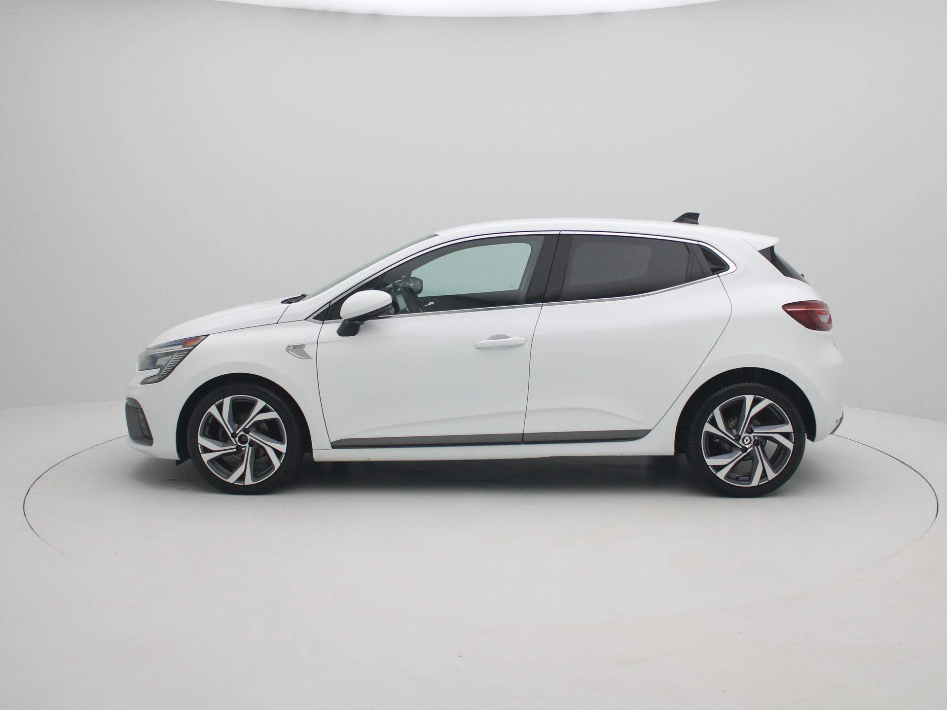 Renault Clio met kenteken P-735-TN – autofoto 5