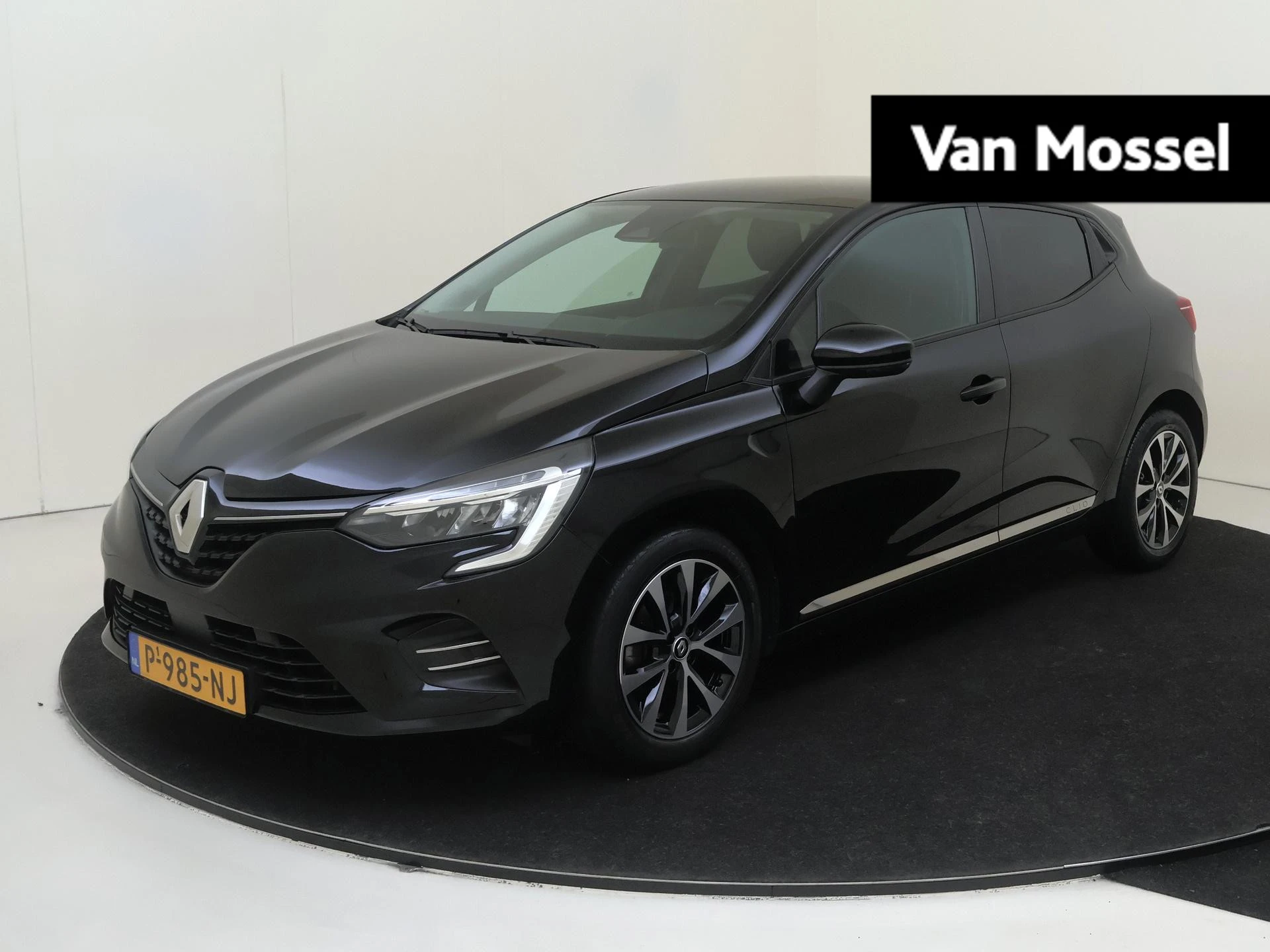 Renault Clio met kenteken P-985-NJ – autofoto 2