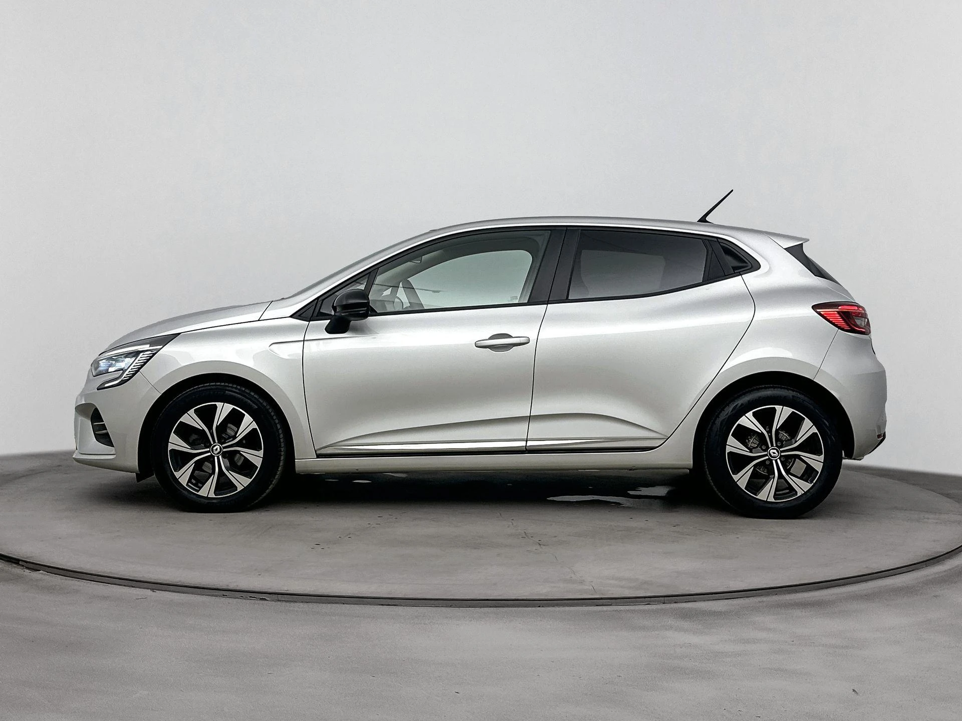 Renault Clio met kenteken R-507-VV – autofoto 4