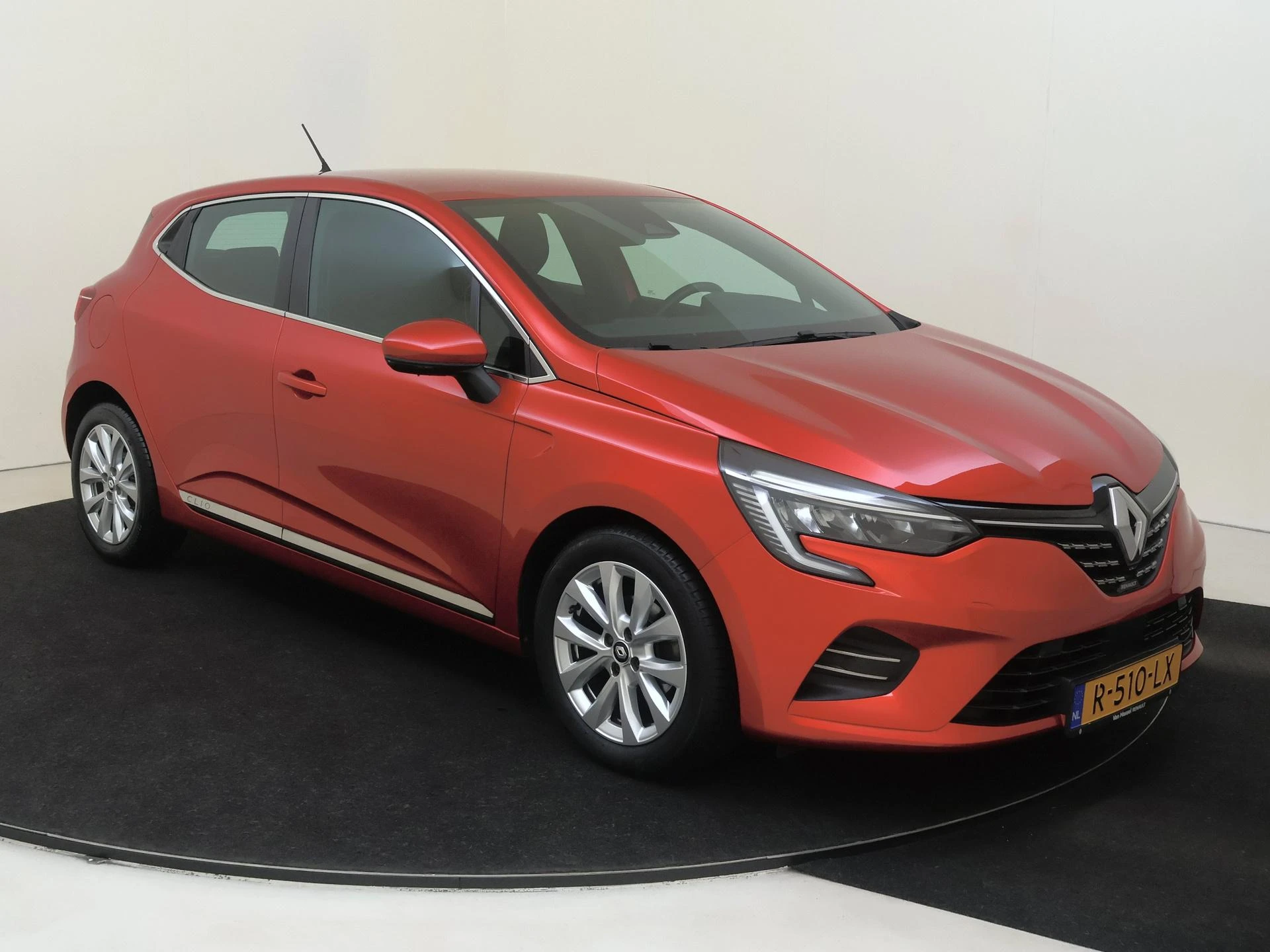 Renault Clio met kenteken R-510-LX – autofoto 3