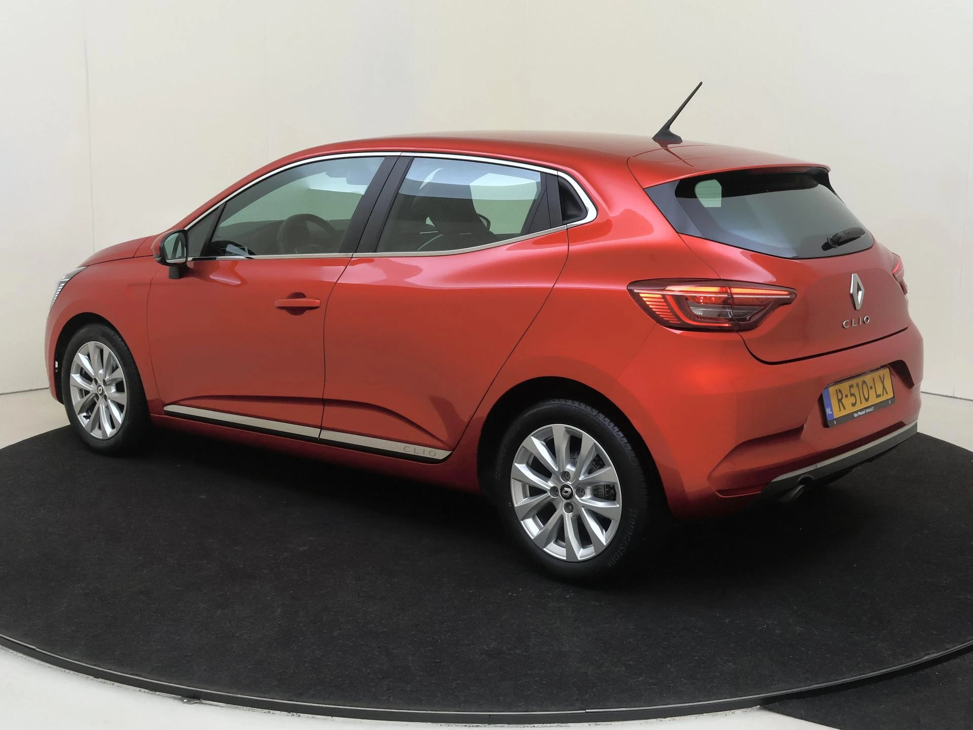 Renault Clio met kenteken R-510-LX – autofoto 4