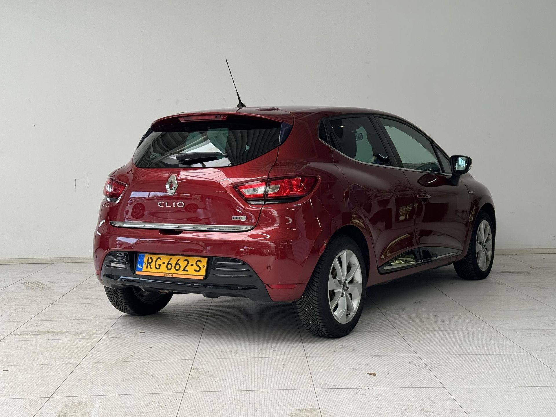 Renault Clio met kenteken RG-662-S – autofoto 2