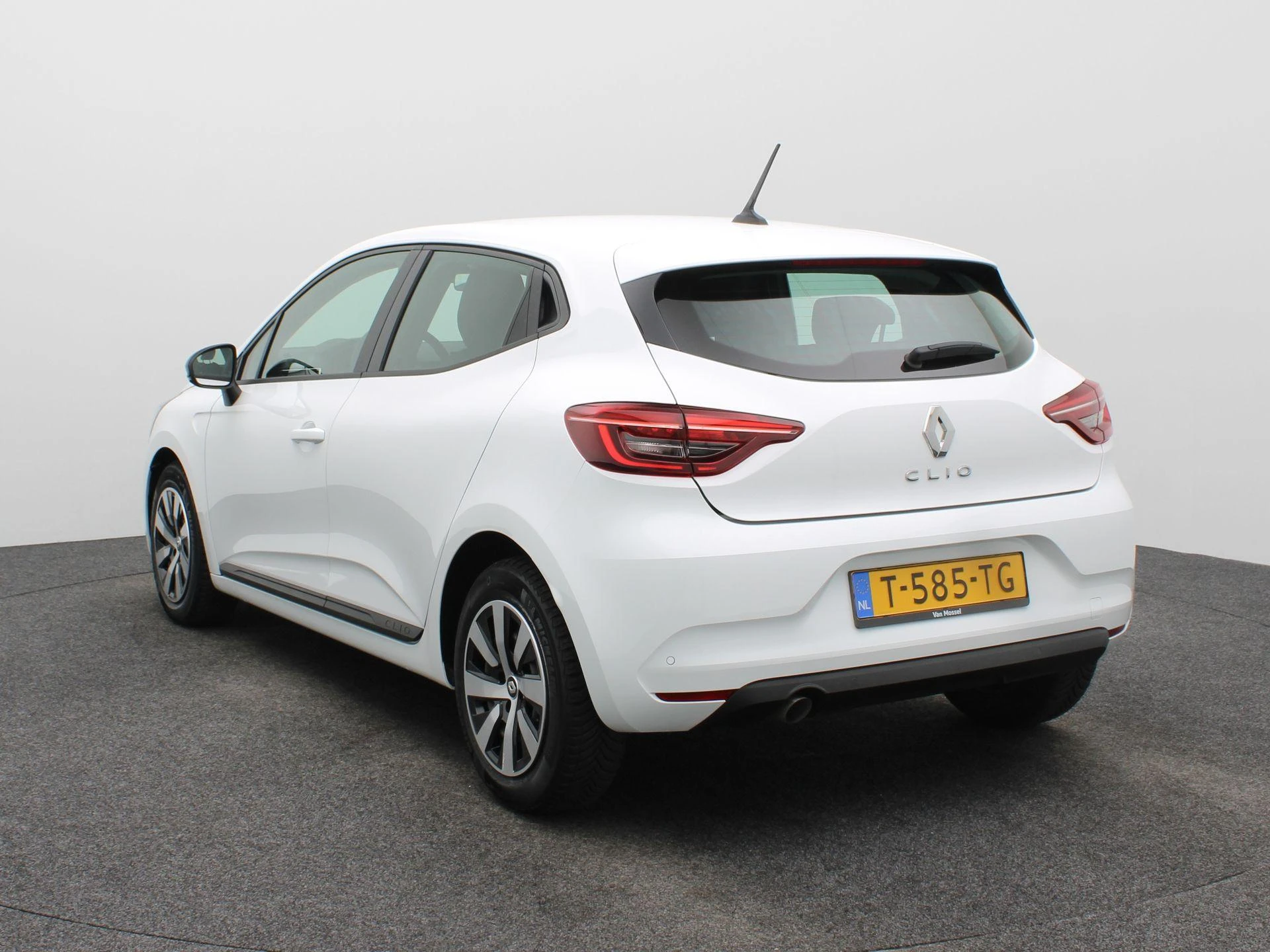 Renault Clio met kenteken T-585-TG – autofoto 3