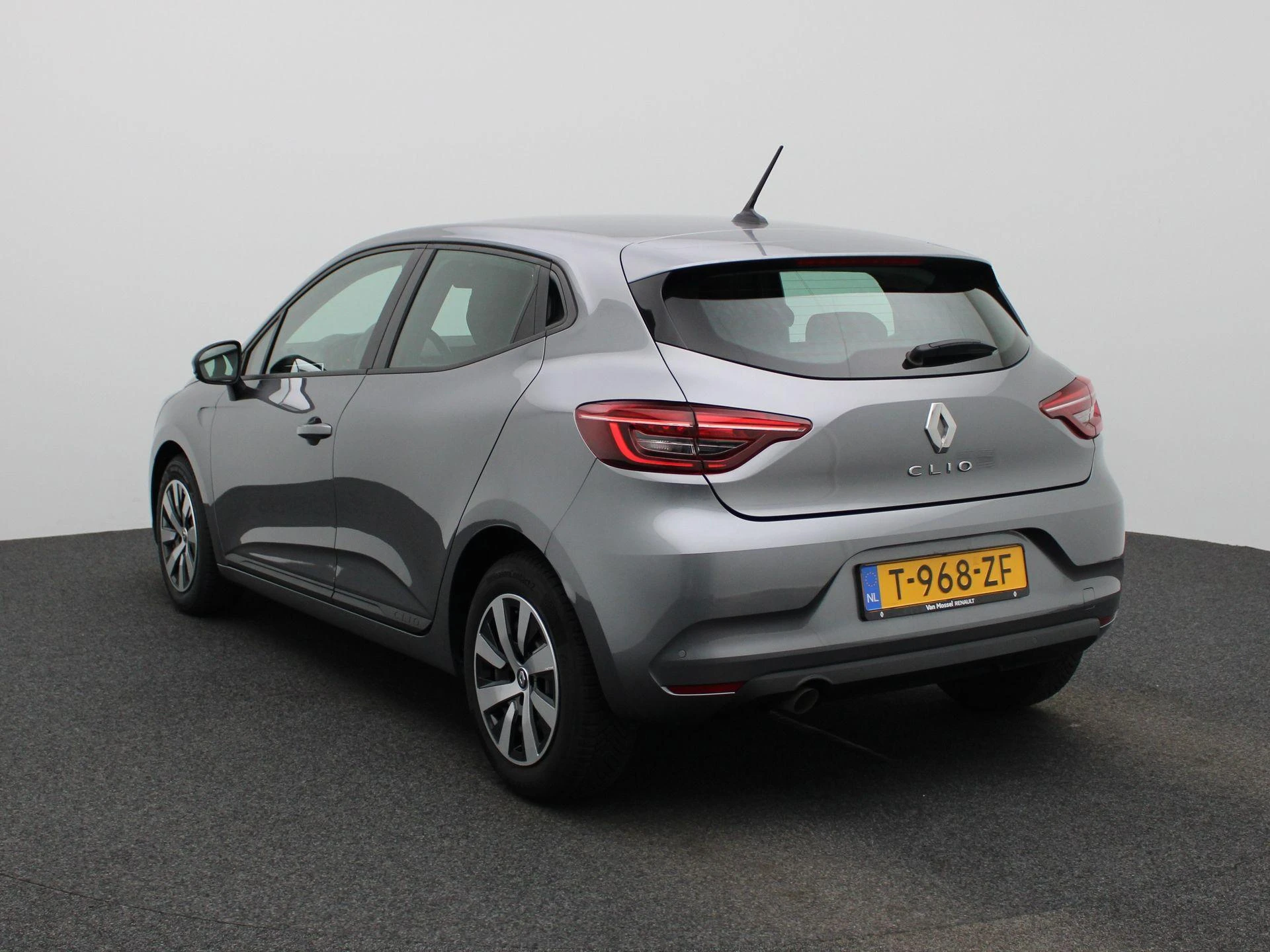 Renault Clio met kenteken T-968-ZF – autofoto 3