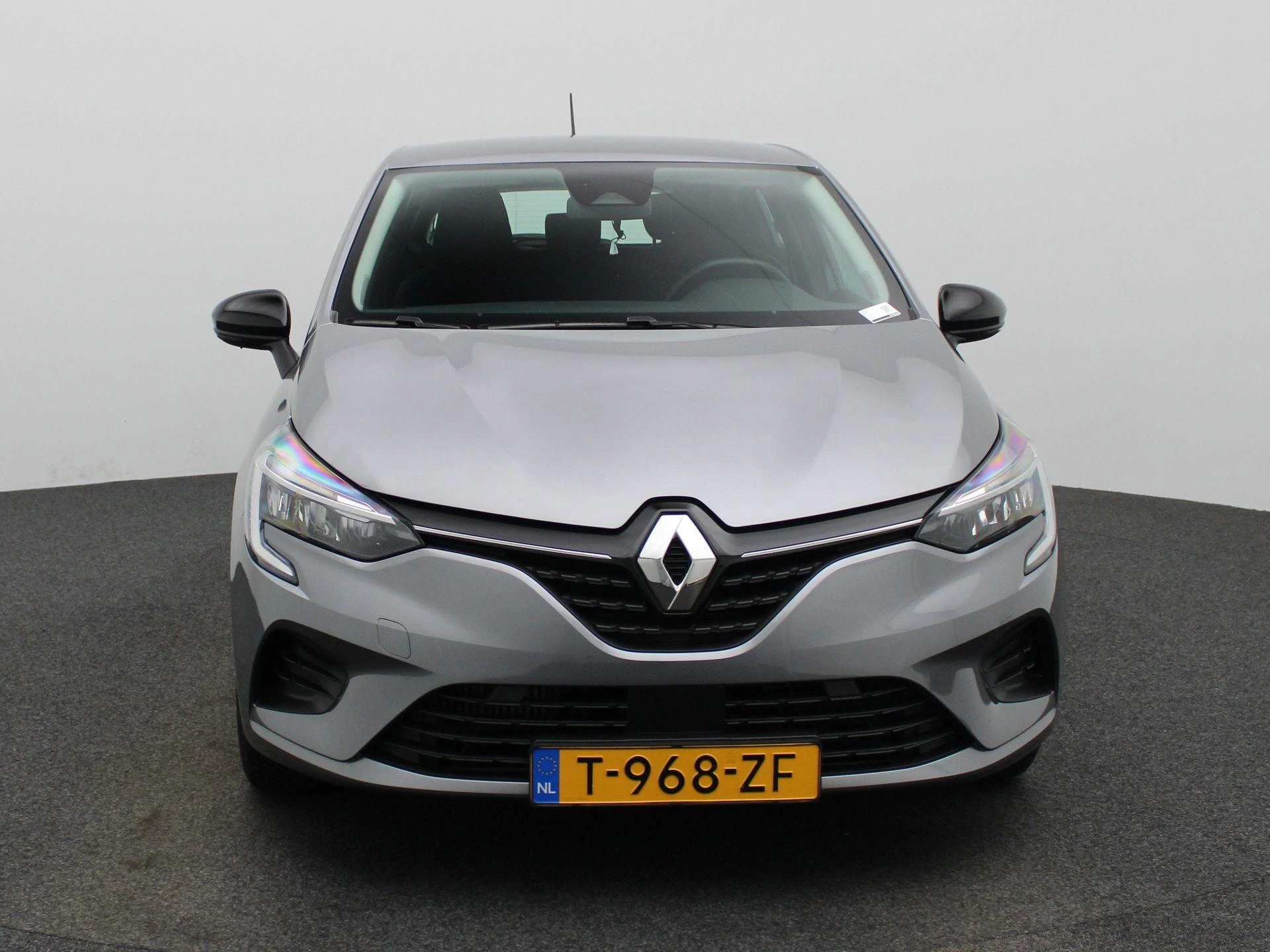 Renault Clio met kenteken T-968-ZF – autofoto 4