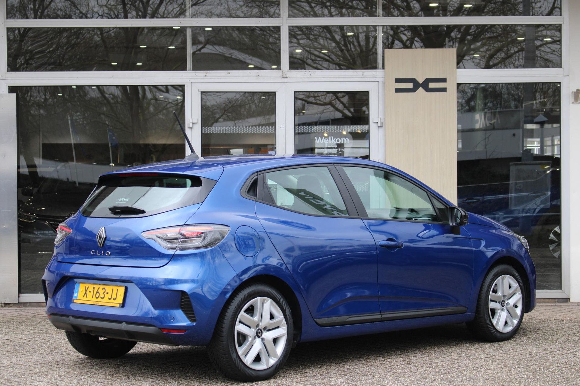 Renault Clio met kenteken X-163-JJ – autofoto 2