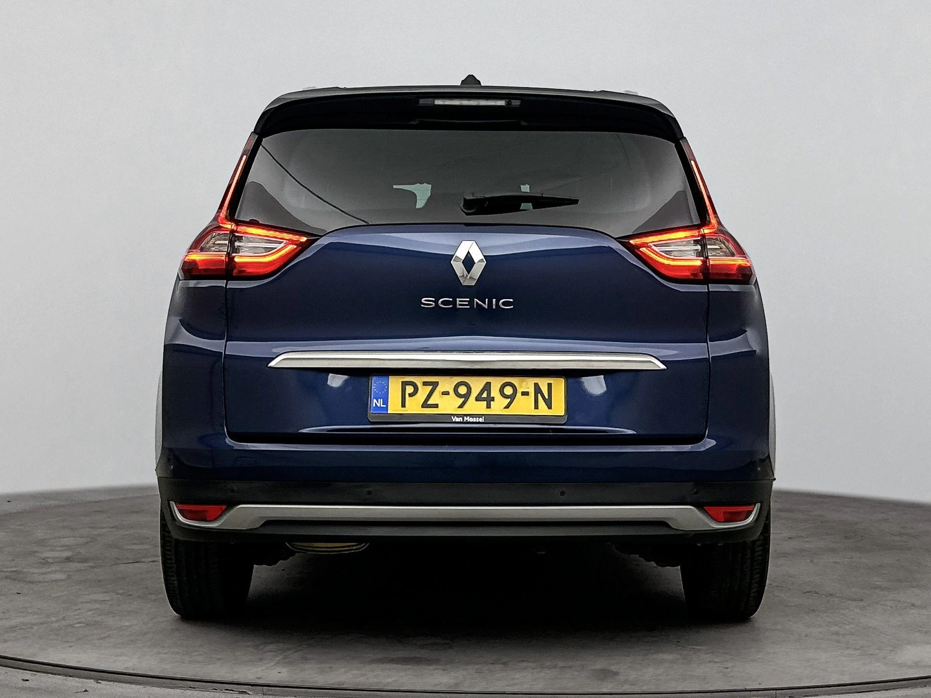 Renault GrandScénic met kenteken 61100 – autofoto 5