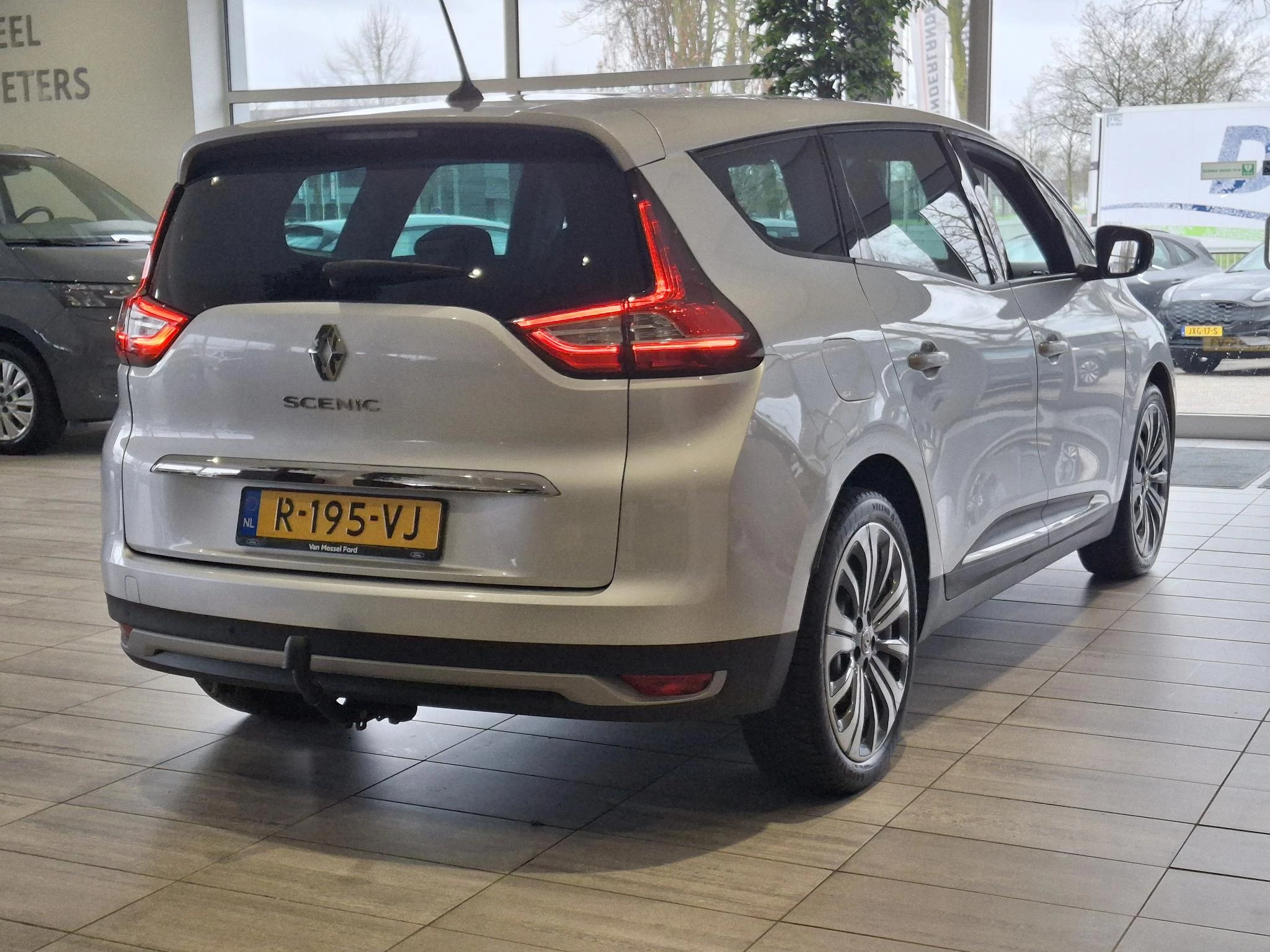 Renault GrandScénic met kenteken R-195-VJ – autofoto 5
