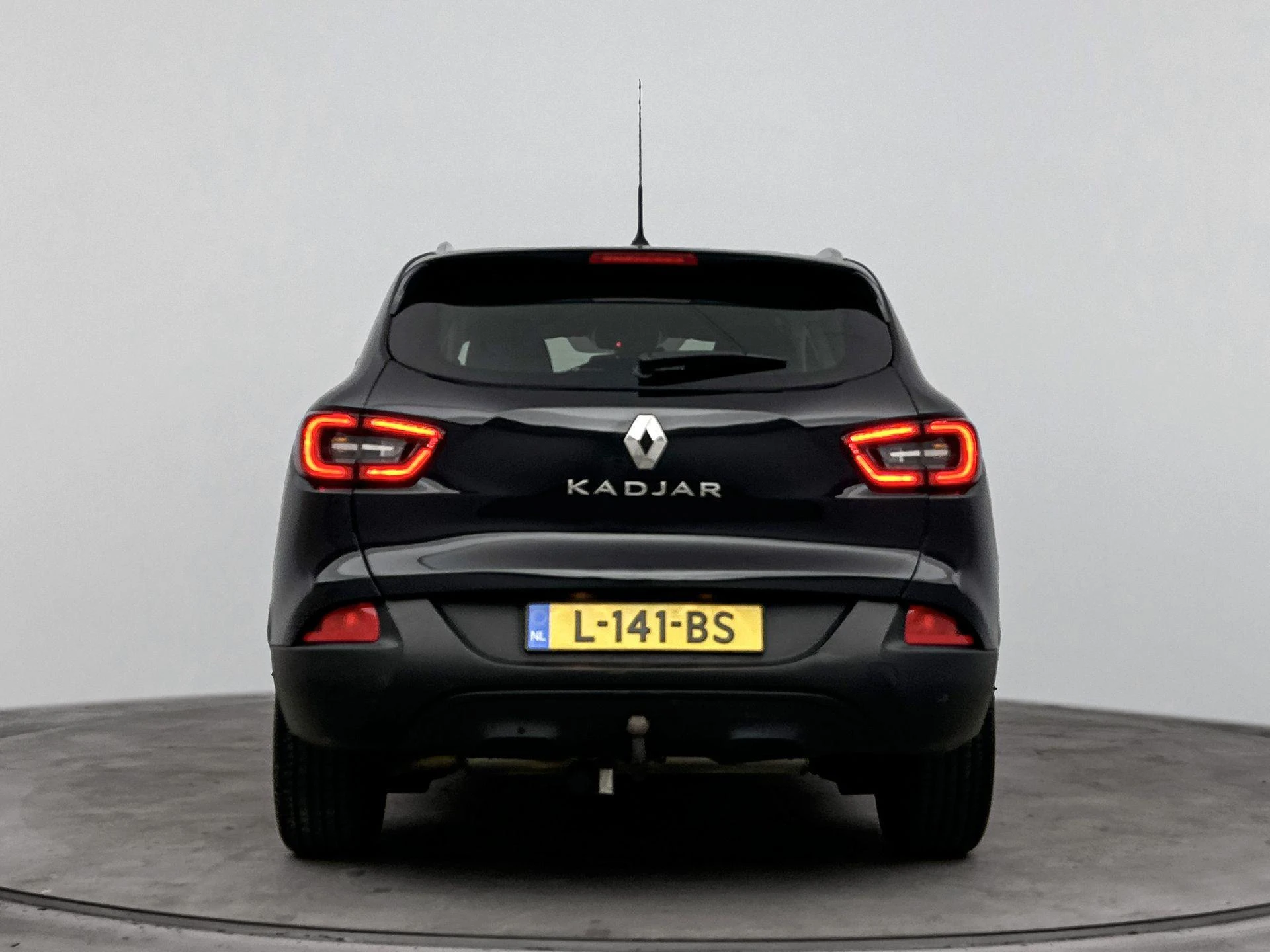 Renault Kadjar met kenteken 64100 – autofoto 5