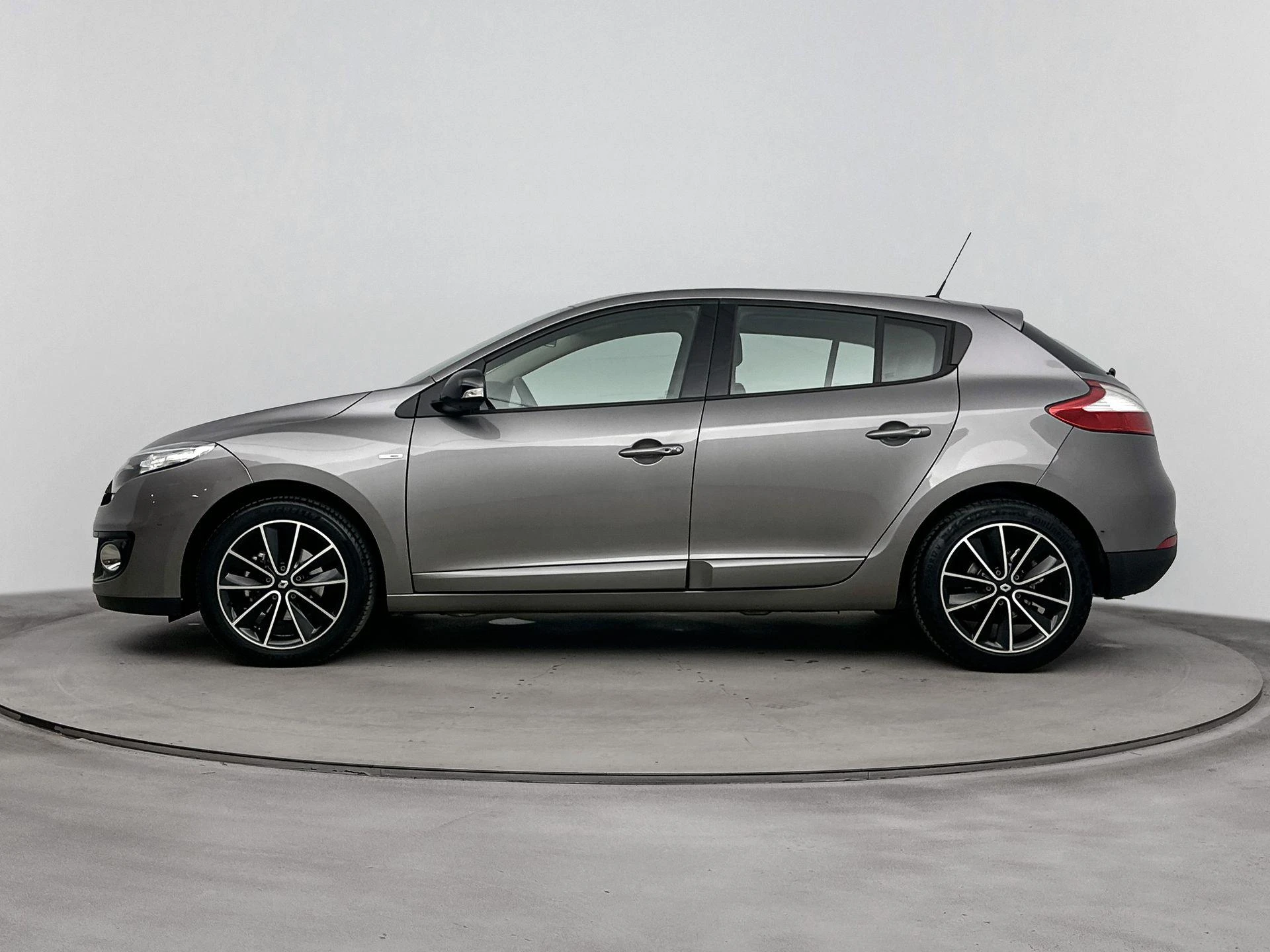 Renault Mégane met kenteken 84100 – autofoto 4
