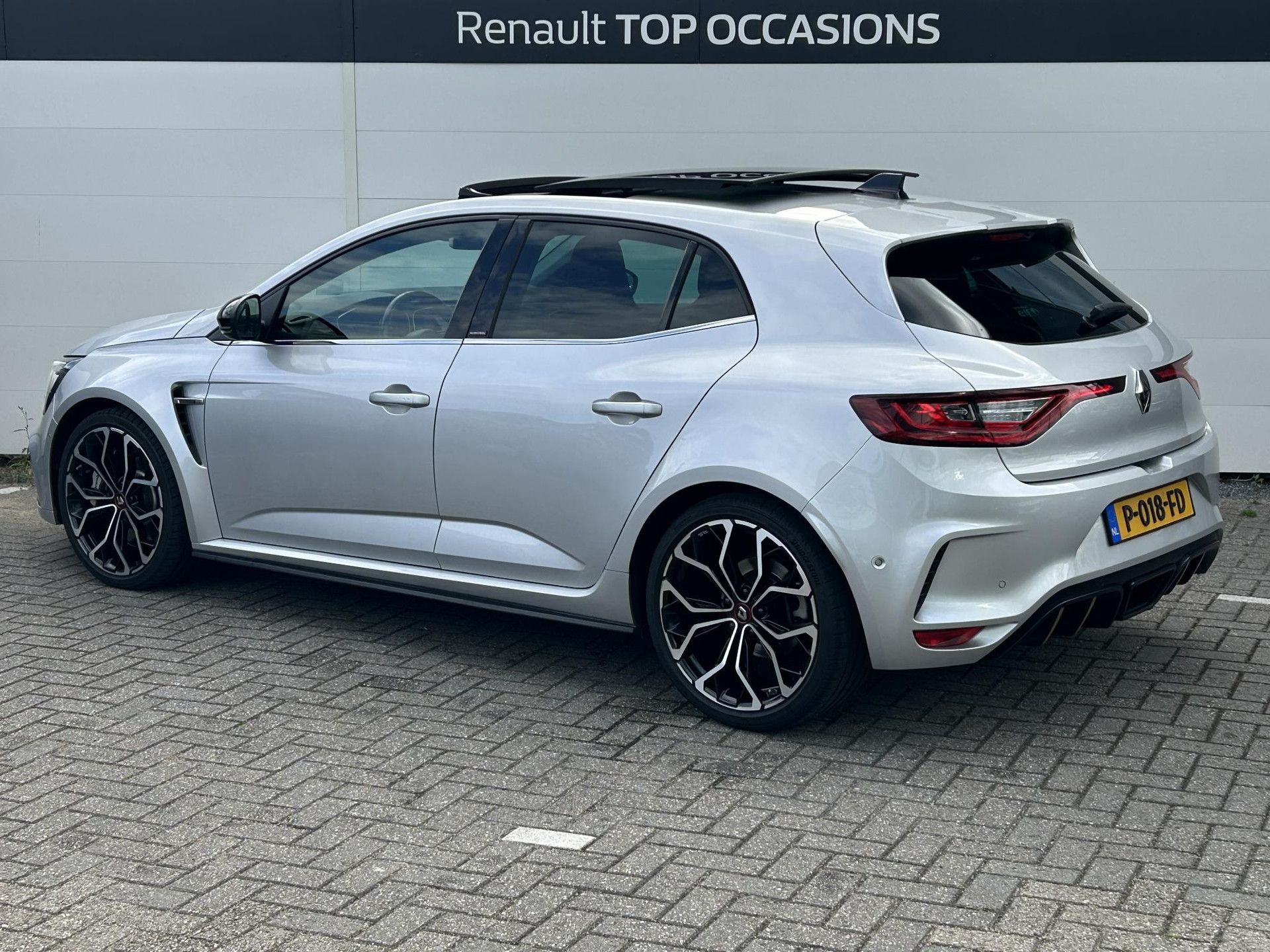 Renault Mégane met kenteken P-018-FD – autofoto 5