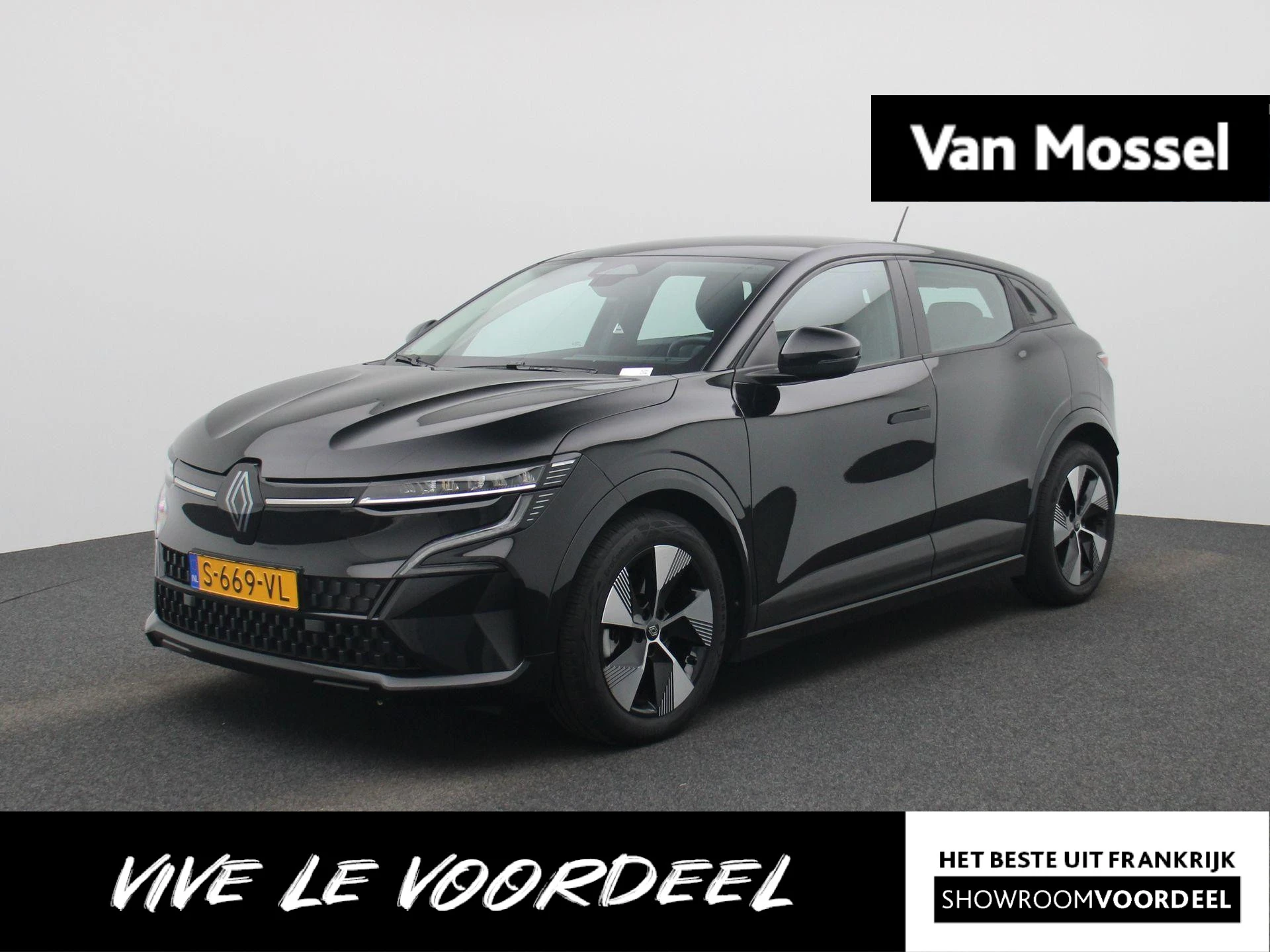 Renault MeganeE-Tech – autofoto 2