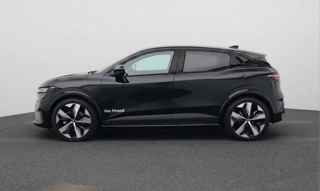 Renault MeganeE-Tech – autofoto 4
