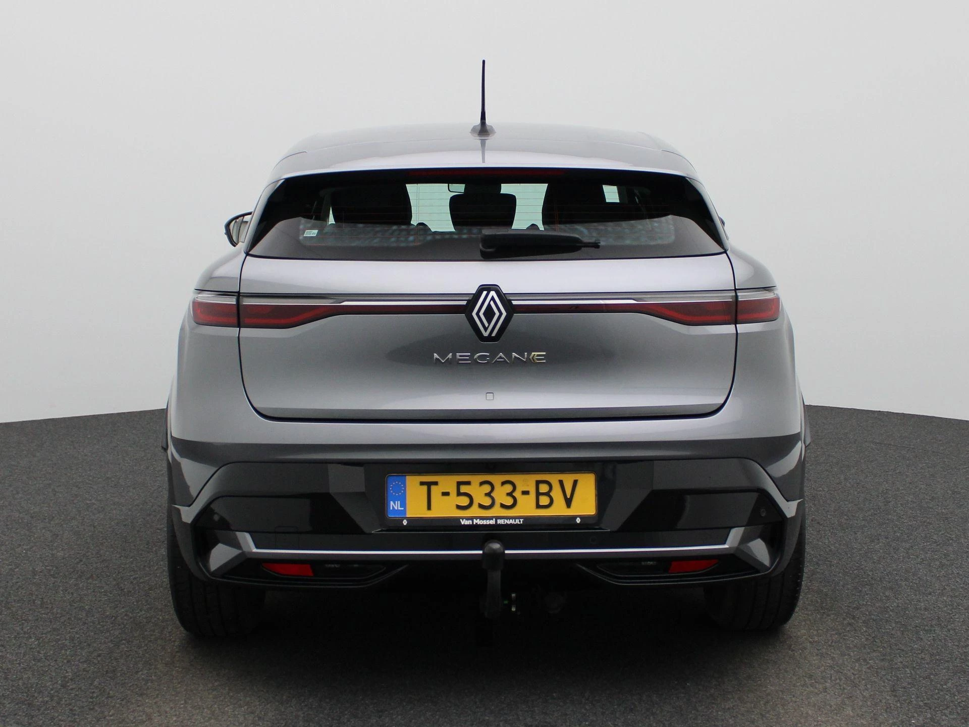Renault MeganeE-Tech – autofoto 5
