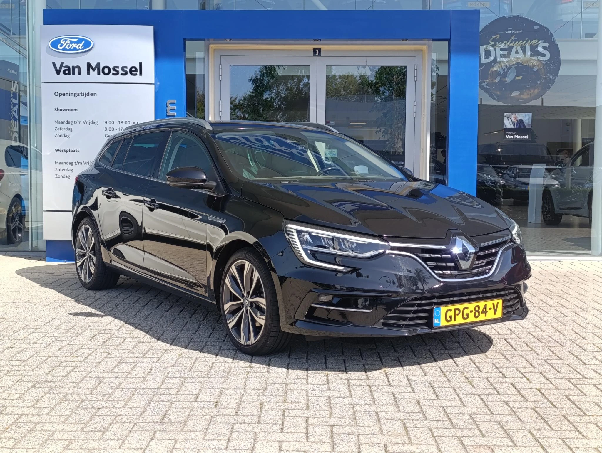 Renault MeganeE-Tech met kenteken GPG-84-V – autofoto 4