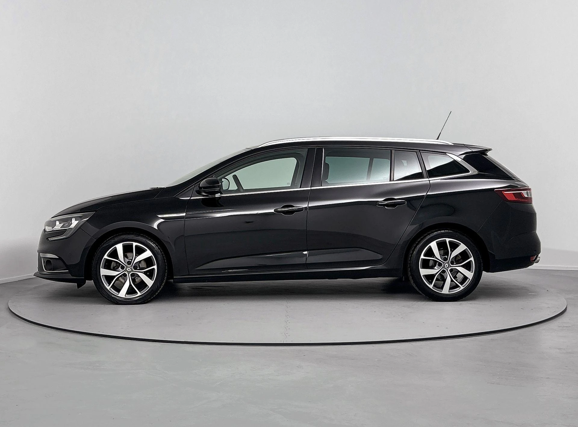 Renault MéganeEstate met kenteken 53100 – autofoto 4