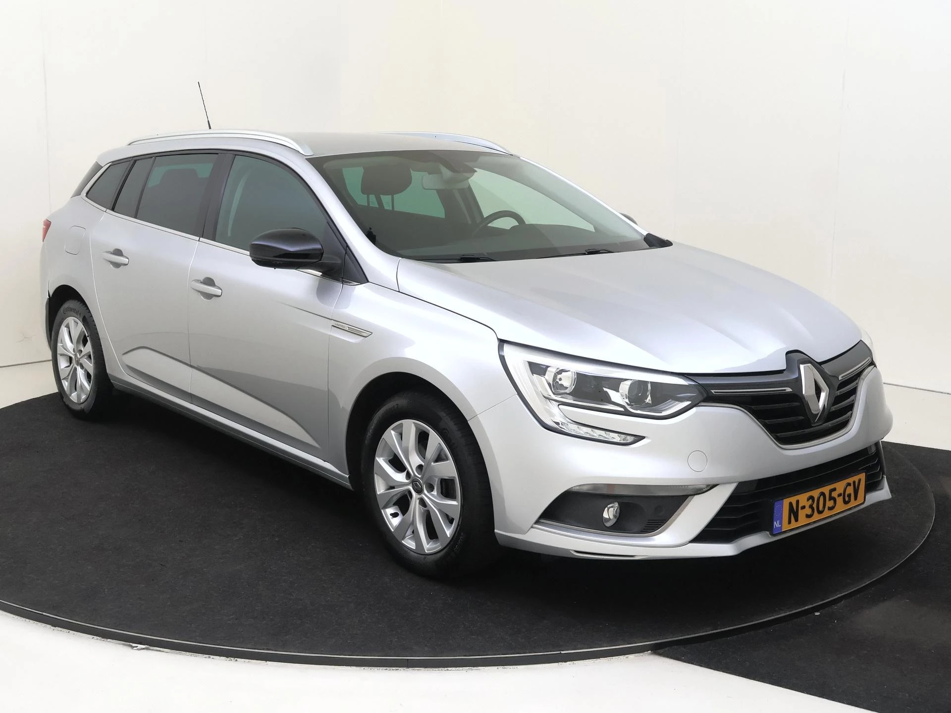 Renault MéganeEstate met kenteken 71100 – autofoto 3