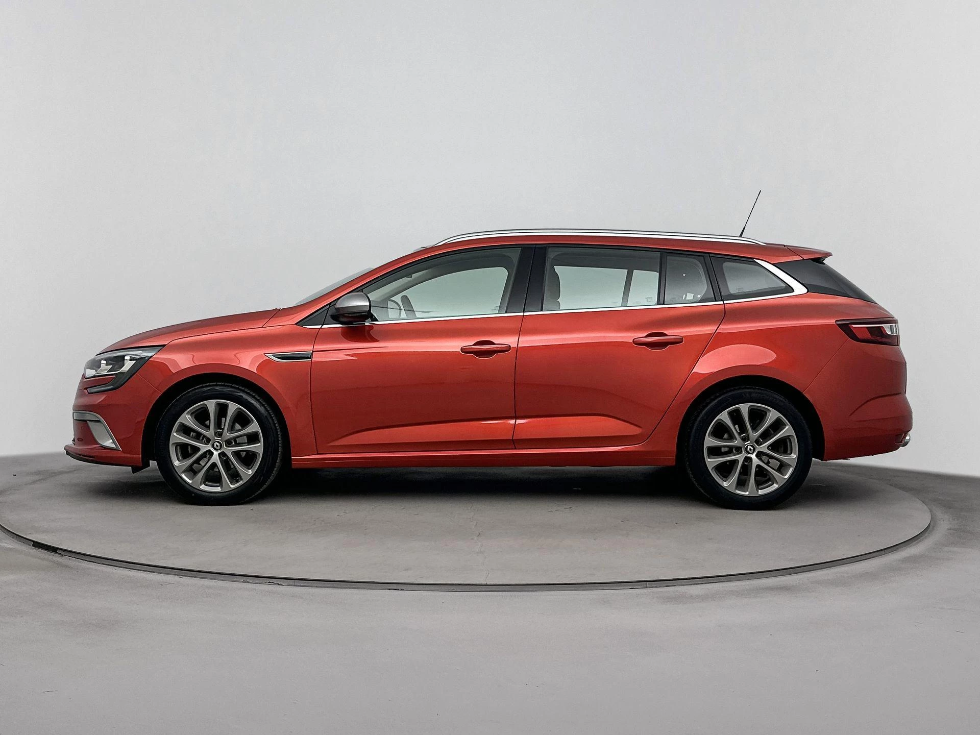 Renault MéganeEstate met kenteken 71100 – autofoto 4