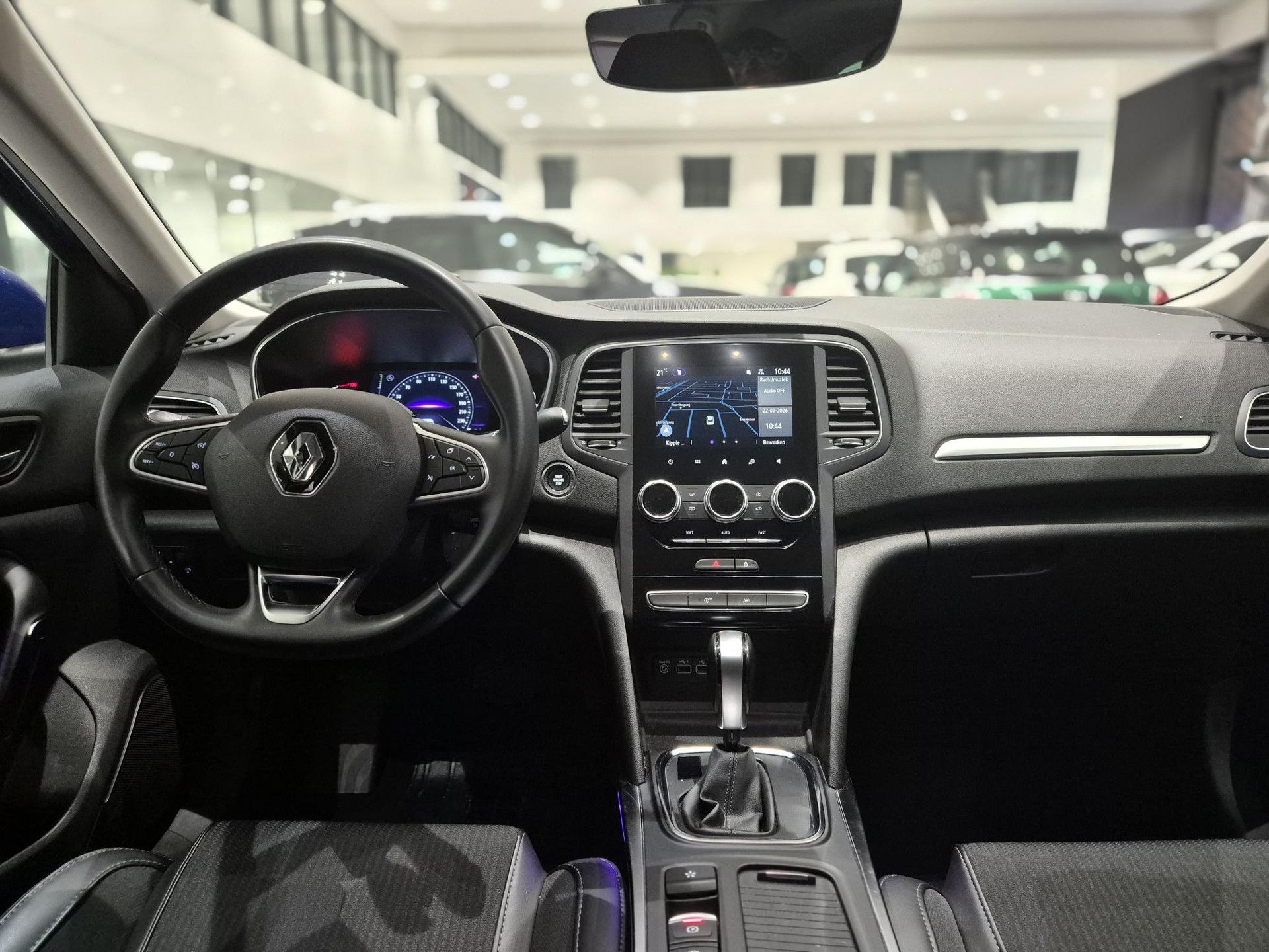 Renault MéganeEstate met kenteken N-366-VL – autofoto 3