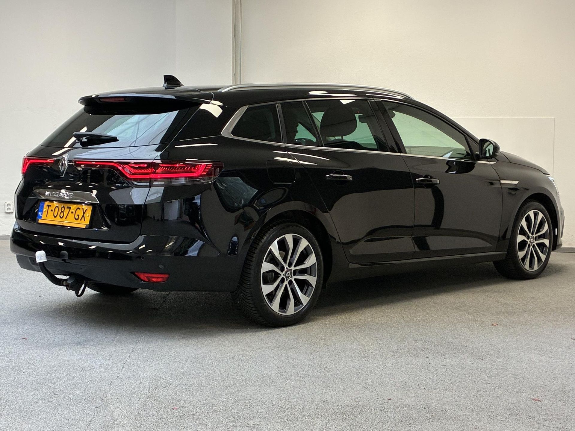 Renault MéganeEstate met kenteken T-087-GX – autofoto 2