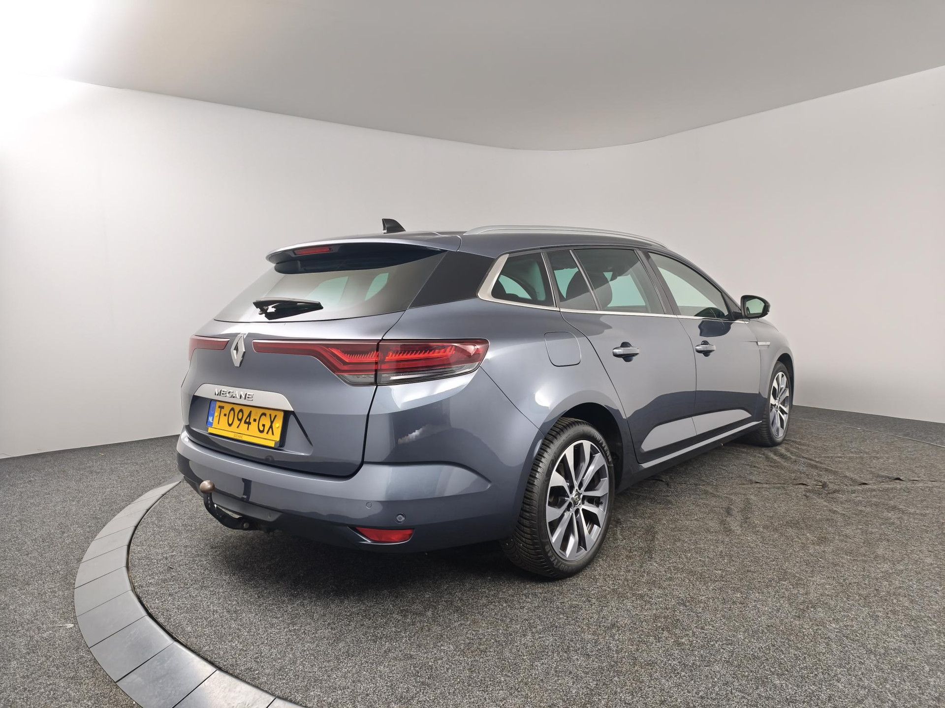 Renault MéganeEstate met kenteken T-094-GX – autofoto 2