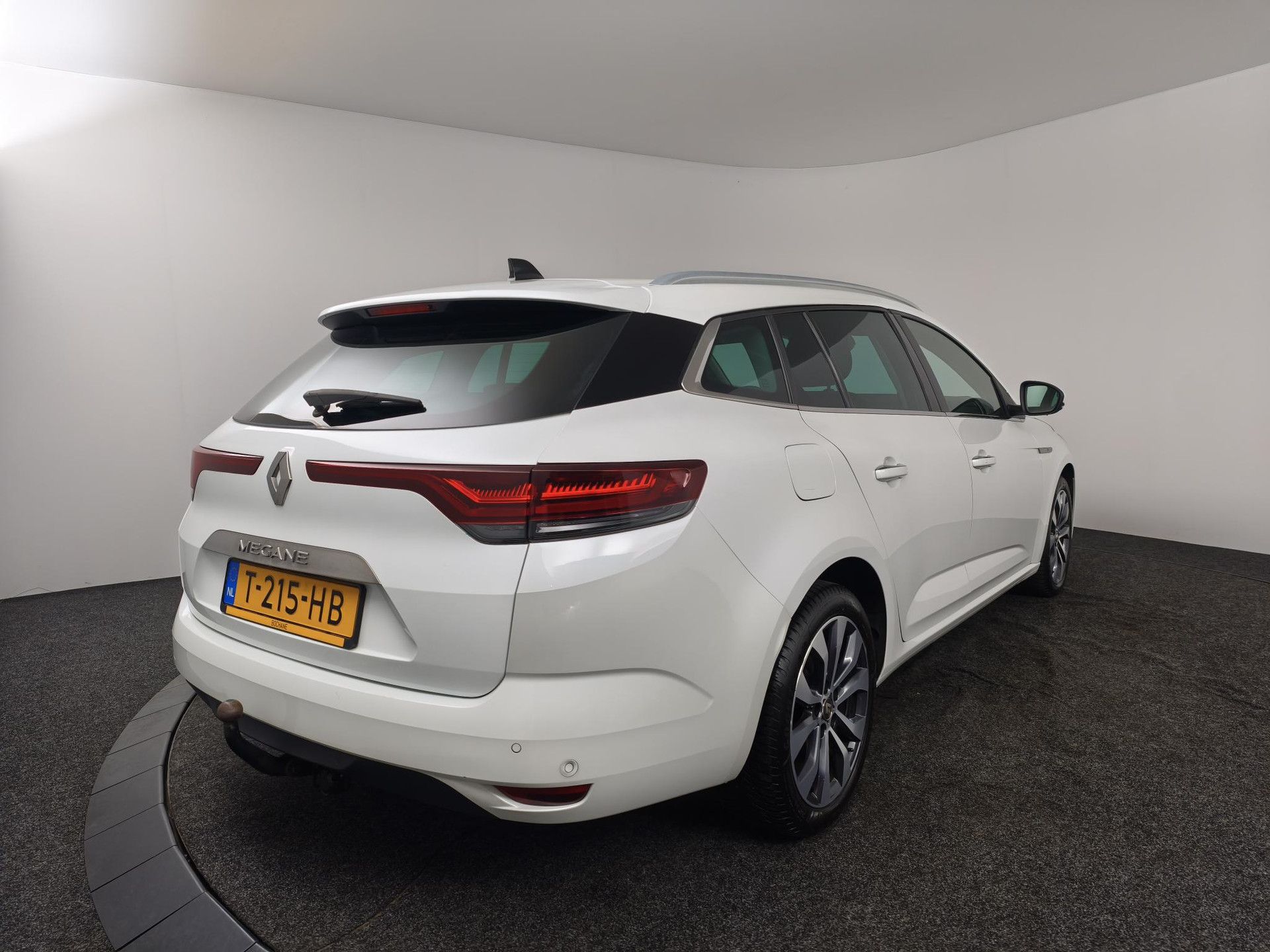 Renault MéganeEstate met kenteken T-215-HB – autofoto 2