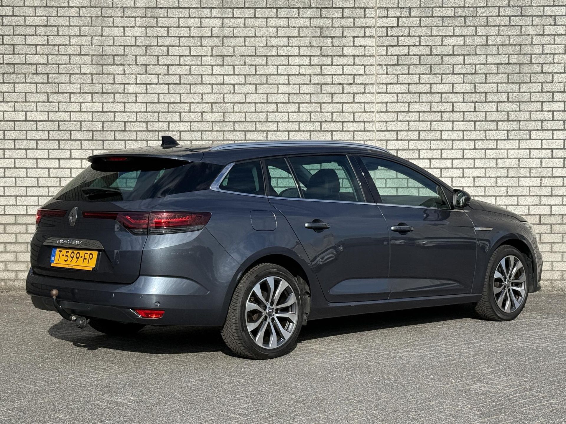 Renault MéganeEstate met kenteken T-599-FP – autofoto 2