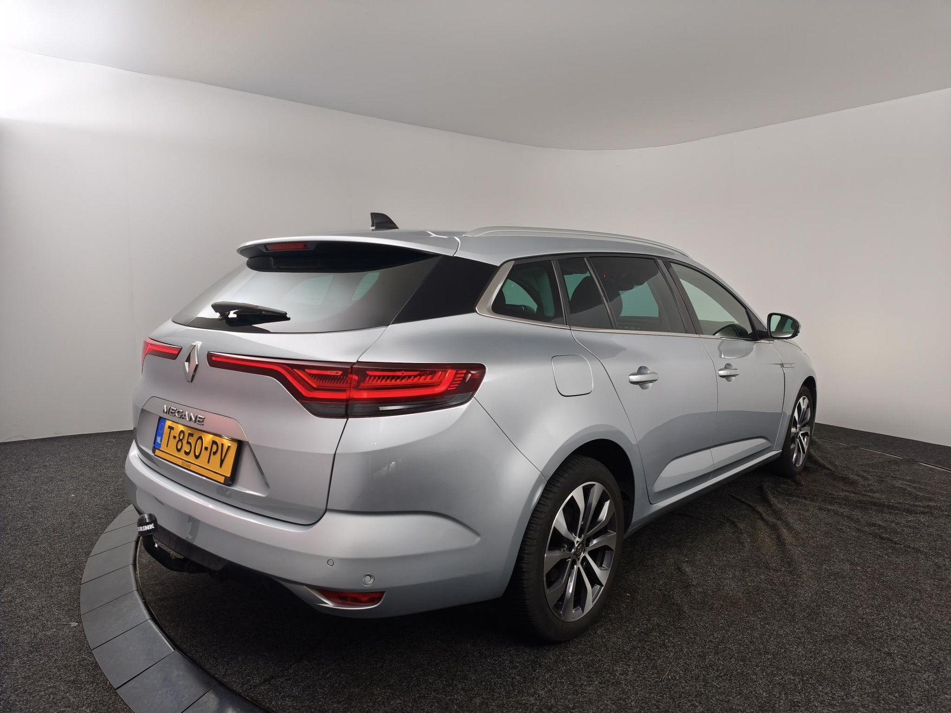 Renault MéganeEstate met kenteken T-850-PV – autofoto 2