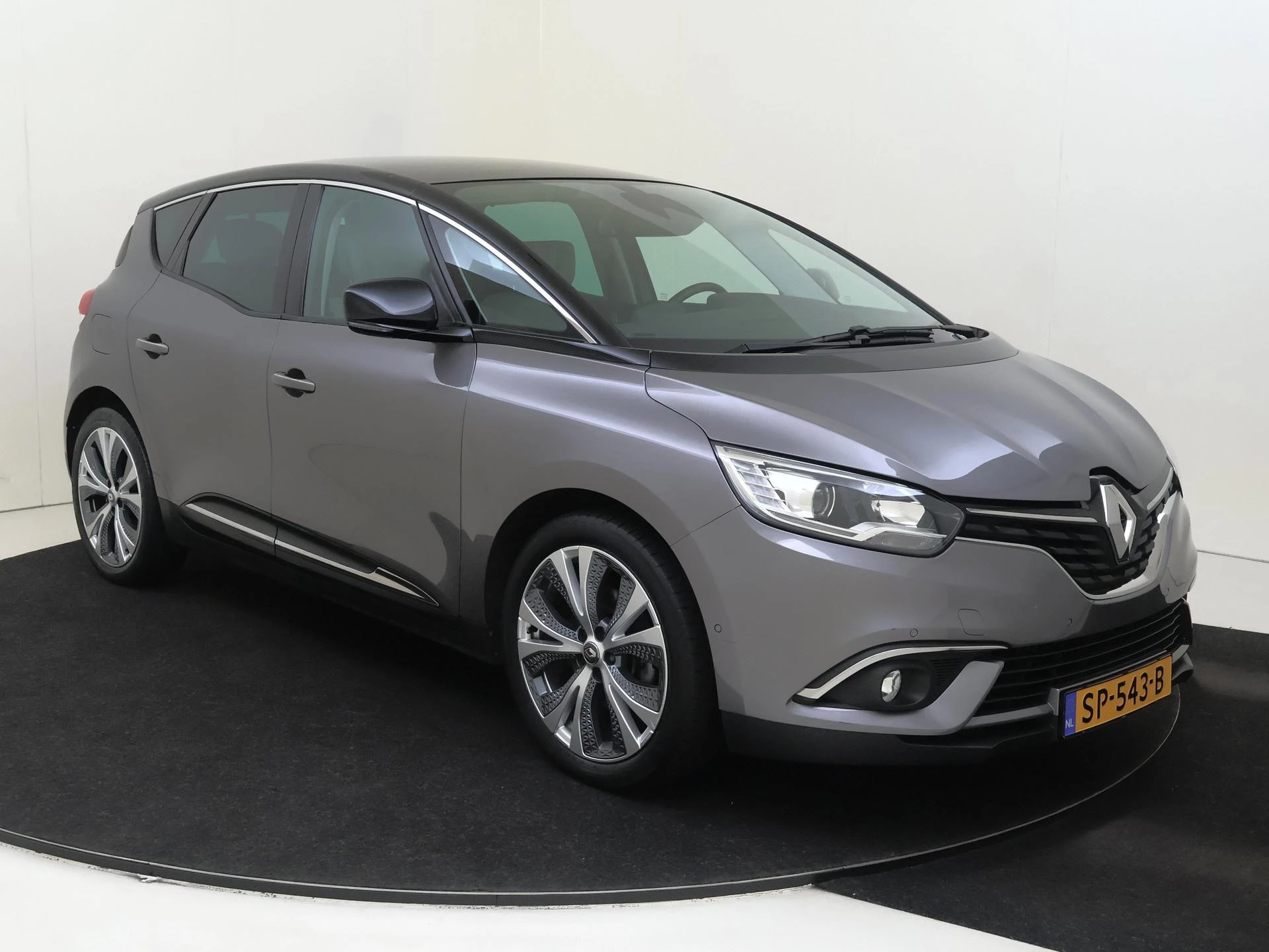 Renault Scénic met kenteken 55100 – autofoto 3