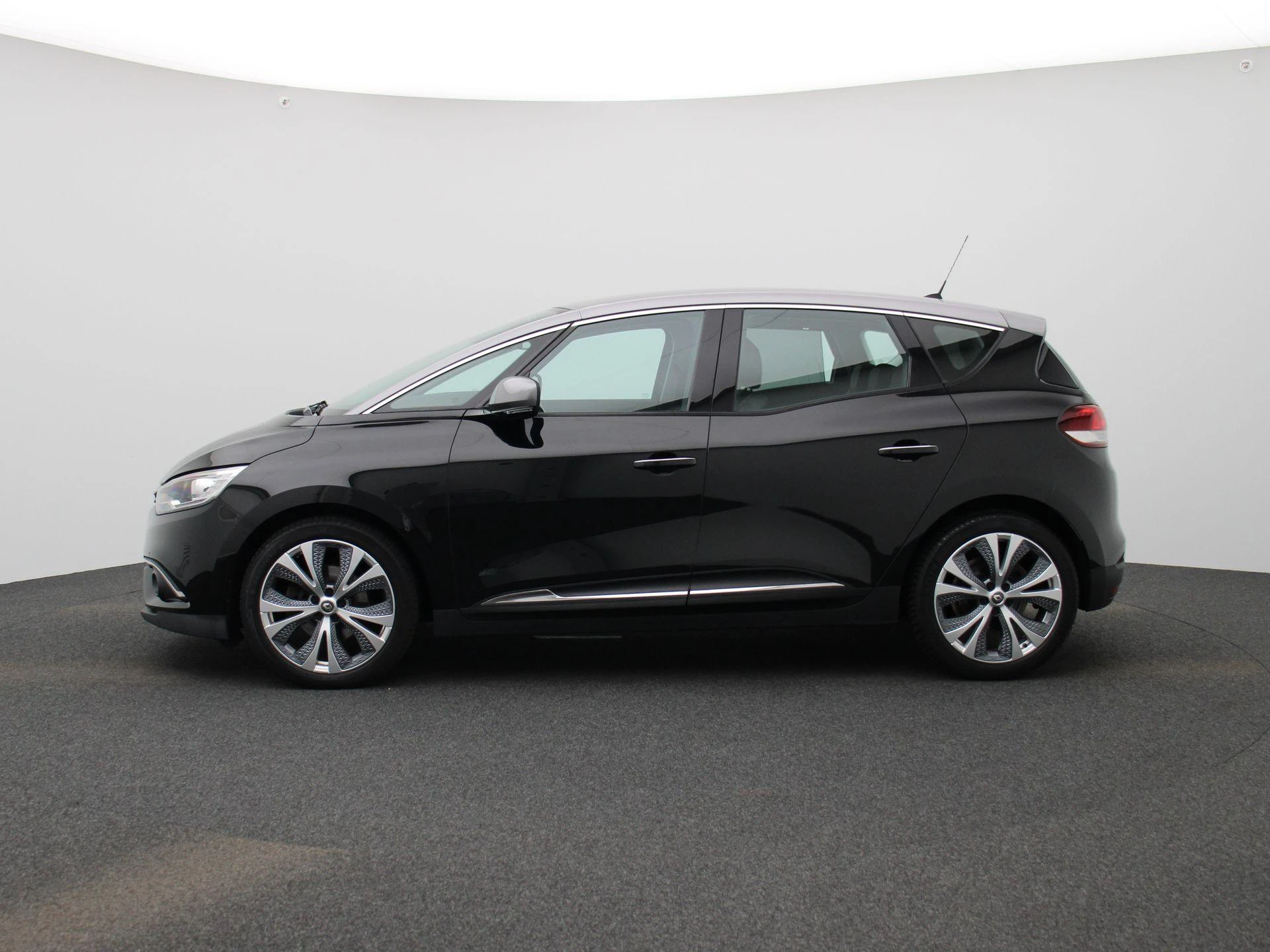 Renault Scénic met kenteken 55100 – autofoto 5