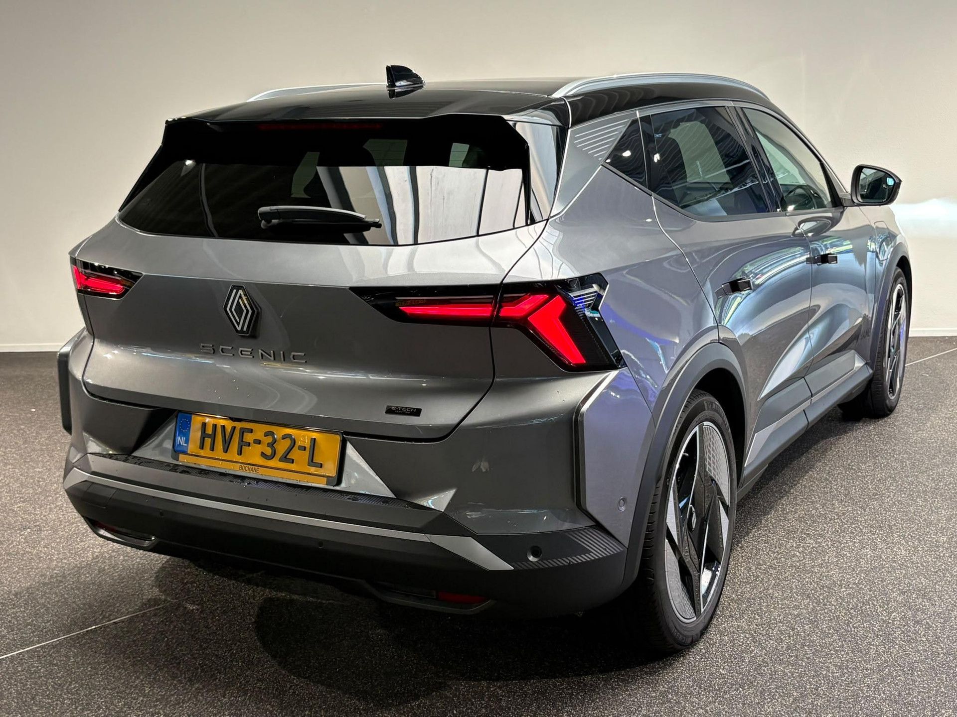Renault Scénic met kenteken HVF-32-L – autofoto 2