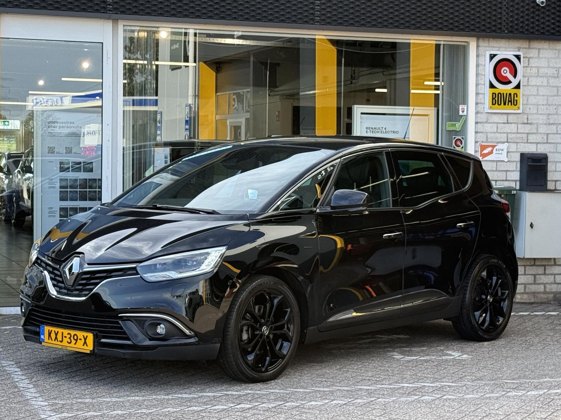 Renault Scénic met kenteken KXJ-39-X – autofoto 2