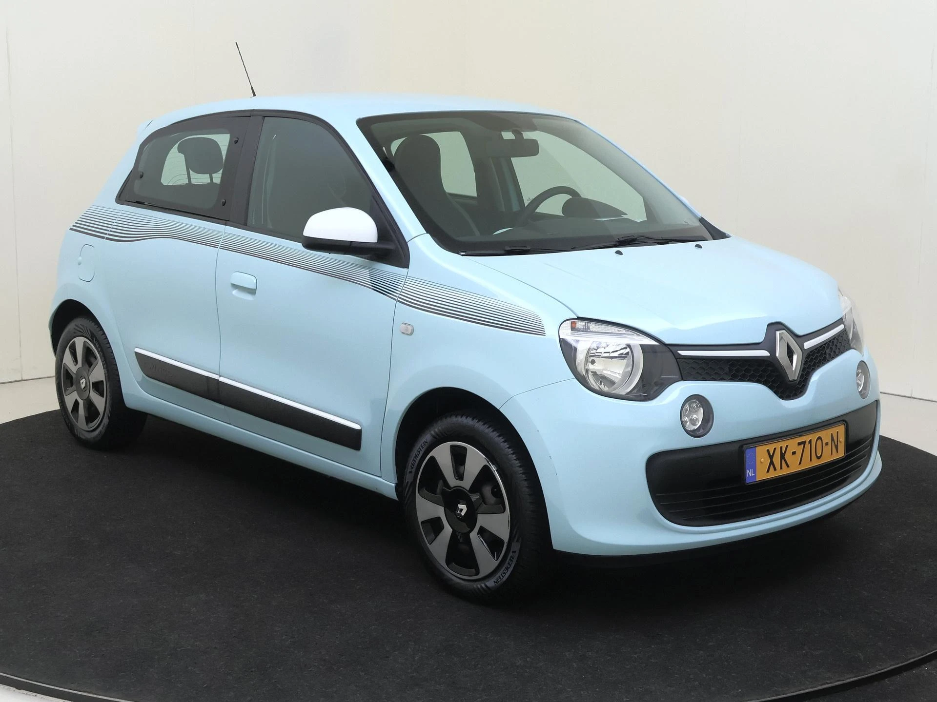 Renault Twingo met kenteken 47100 – autofoto 4
