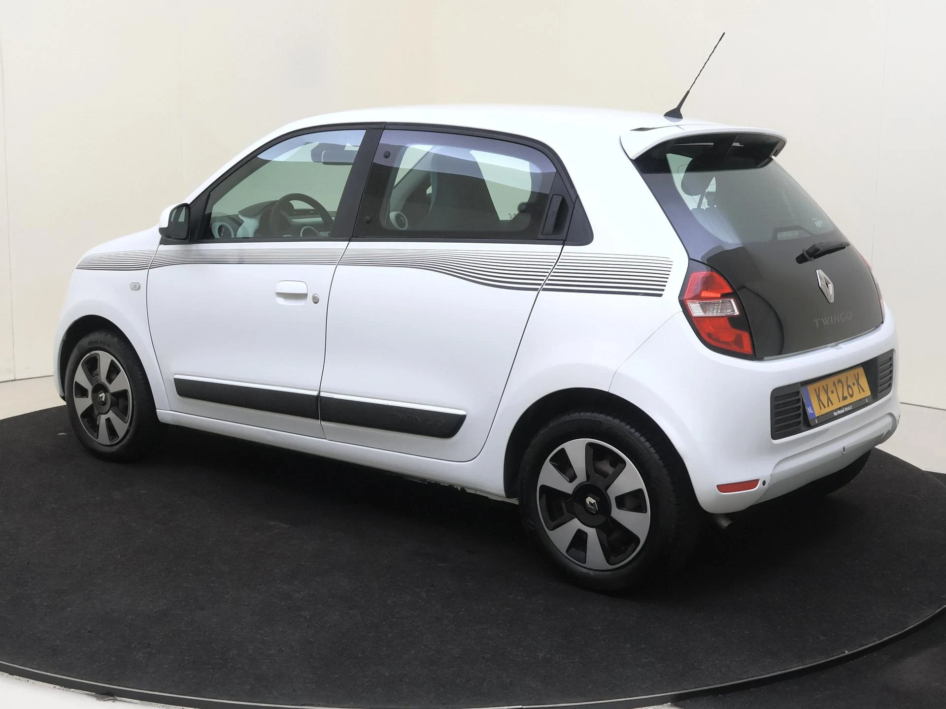Renault Twingo met kenteken 50100 – autofoto 4