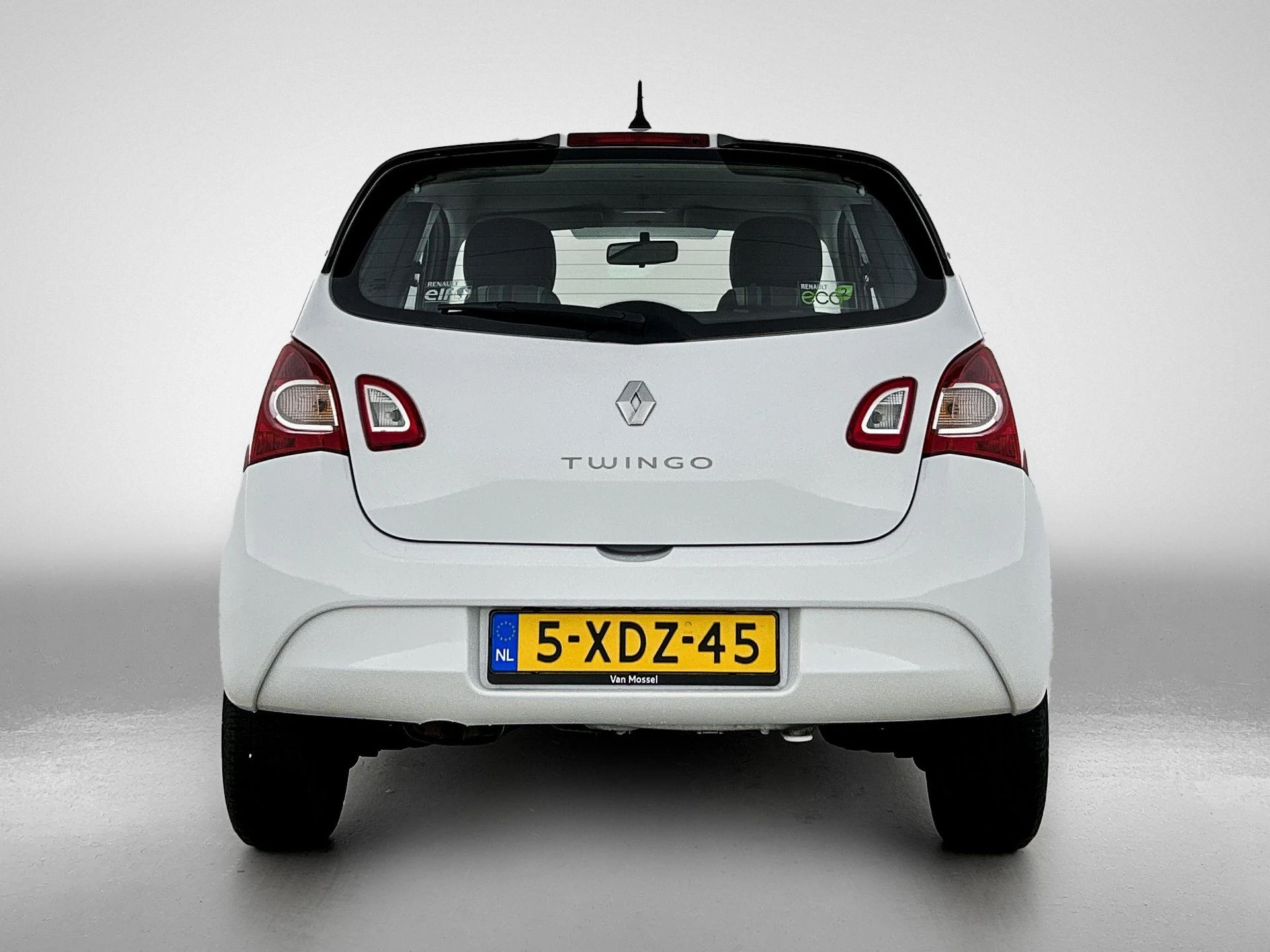 Renault Twingo met kenteken 59100 – autofoto 5