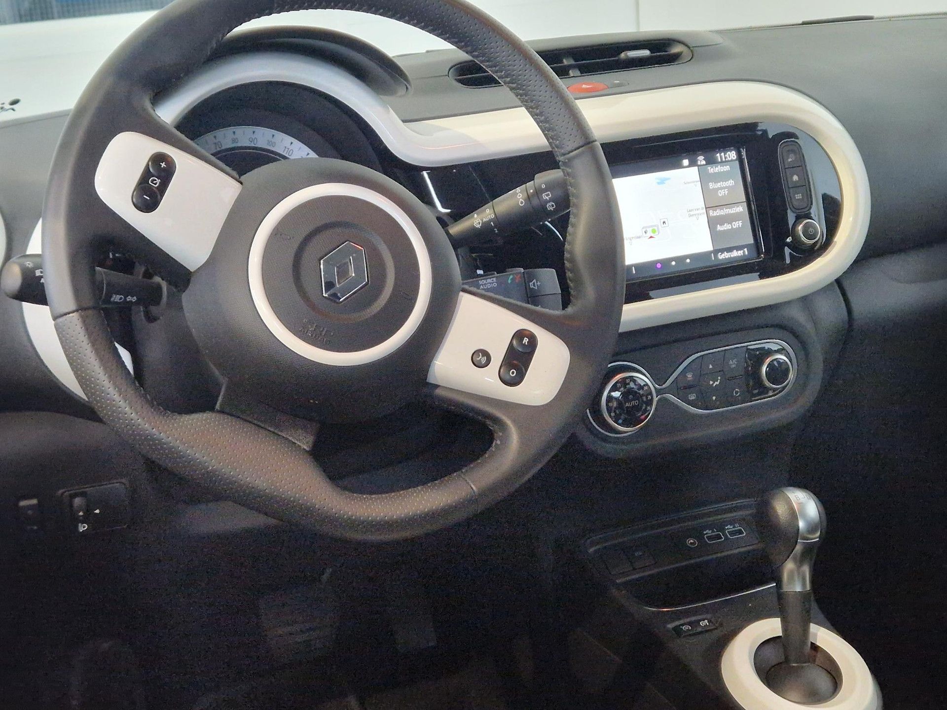 Renault Twingo met kenteken Z-540-FX – autofoto 3